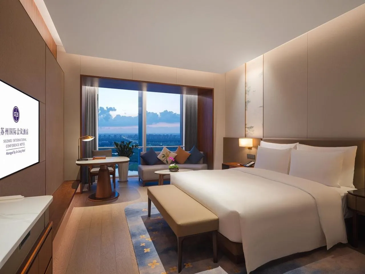 Bed in Suzhou International Conference Hotel