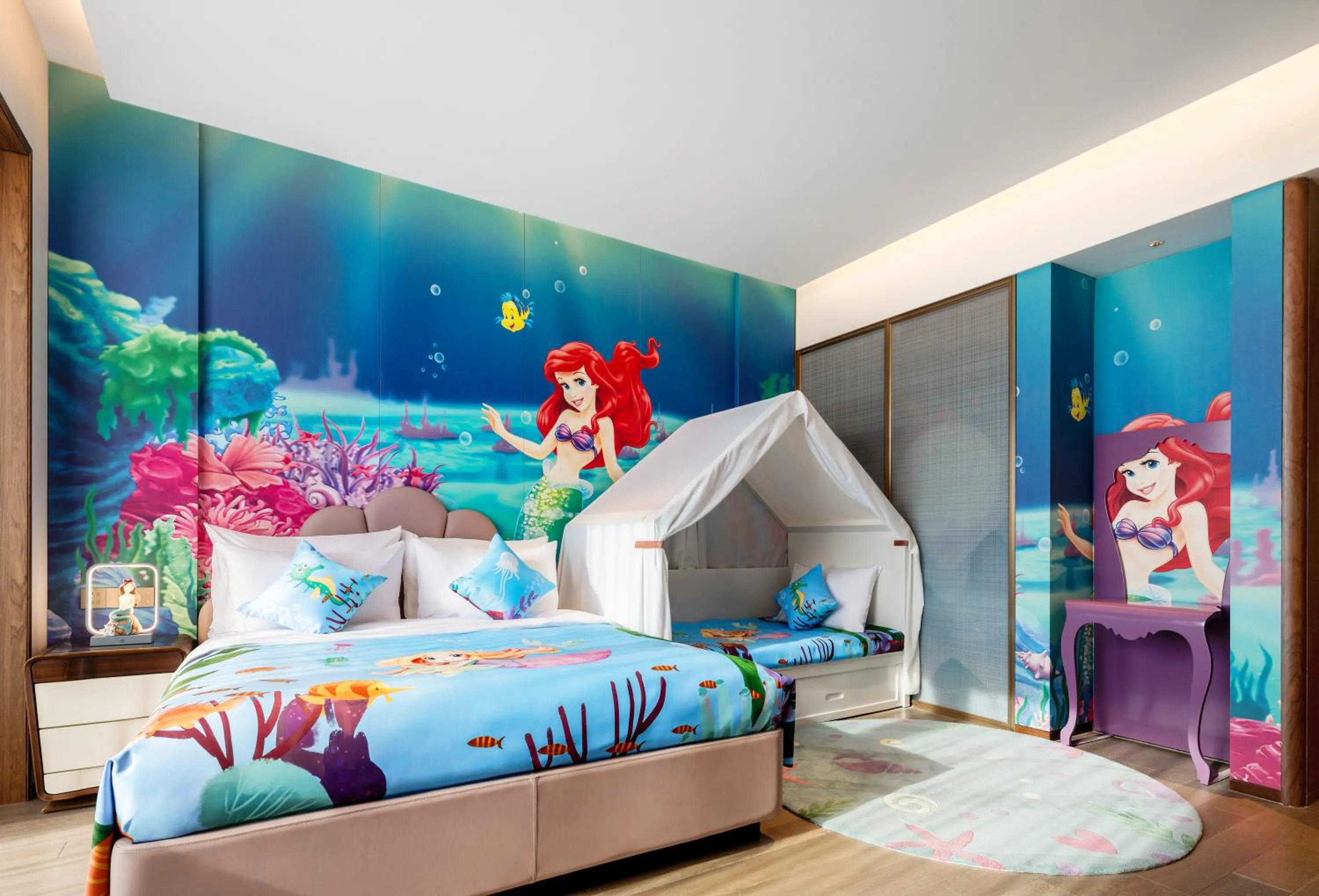 Bedroom, Bed in Suzhou International Conference Hotel