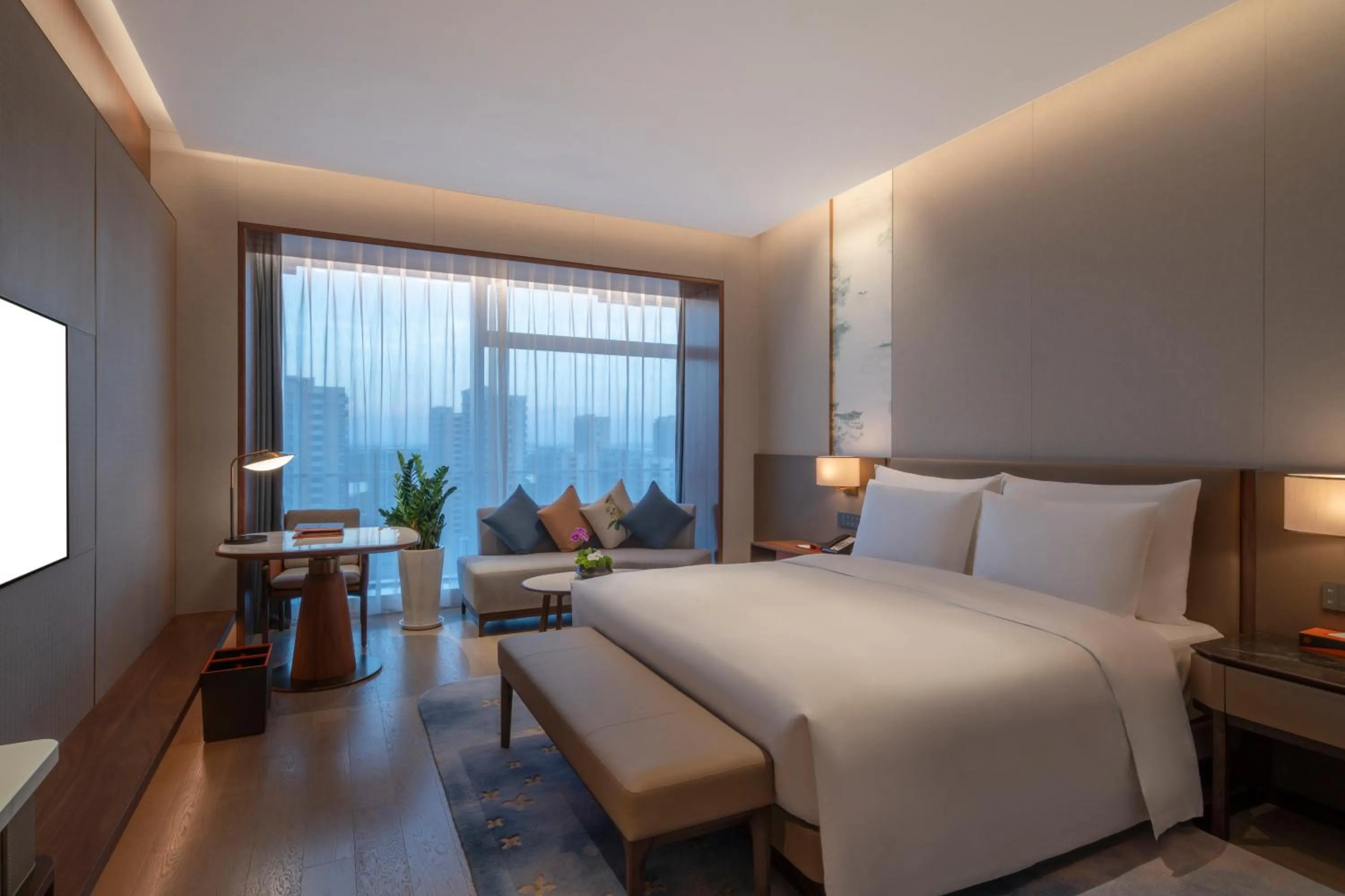 Bedroom, Bed in Suzhou International Conference Hotel