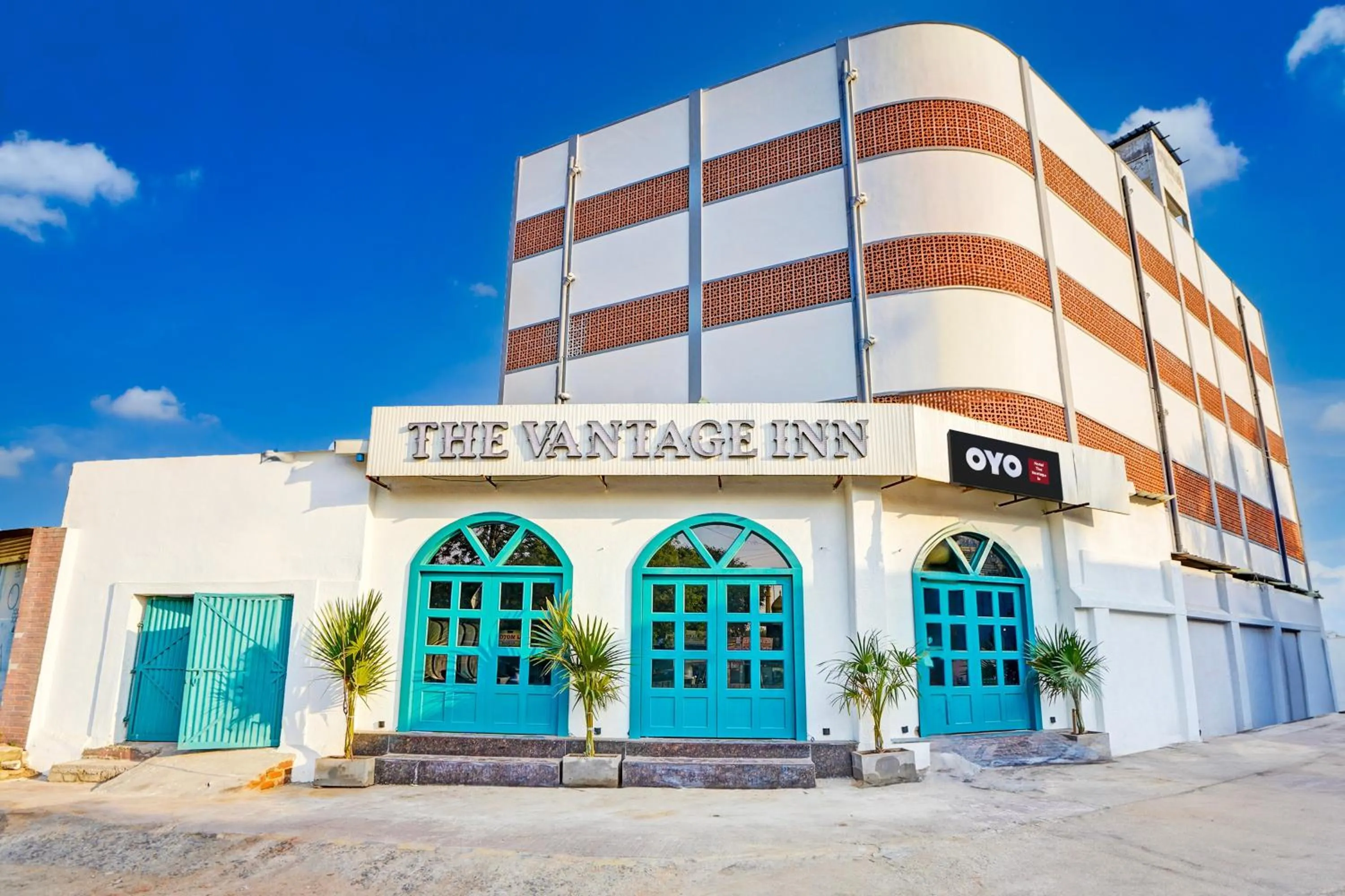 Facade/entrance in Hotel O THE VANTAGE INN