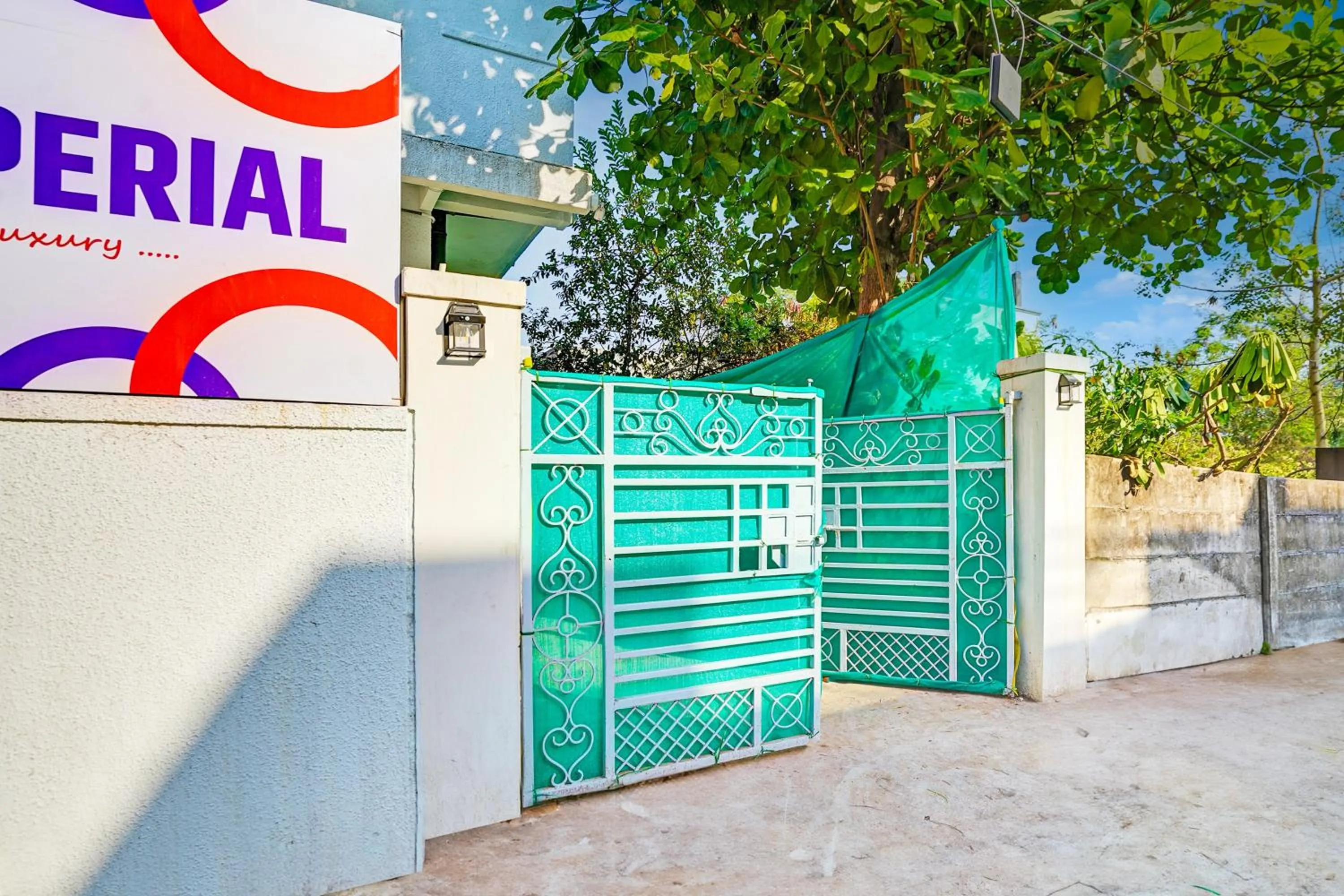 Facade/entrance in Hotel O Airport Imperial