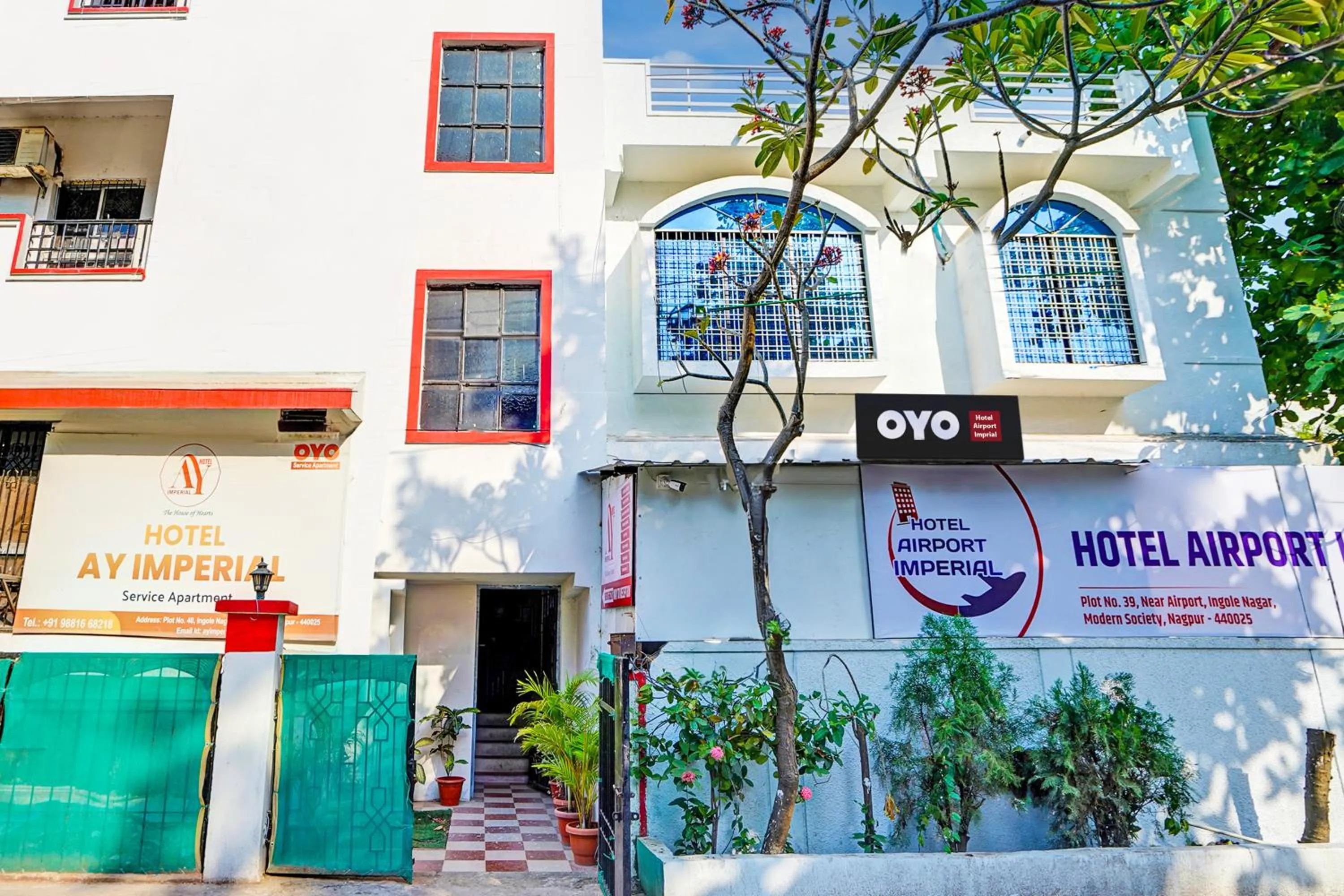 Facade/entrance in Hotel O Airport Imperial