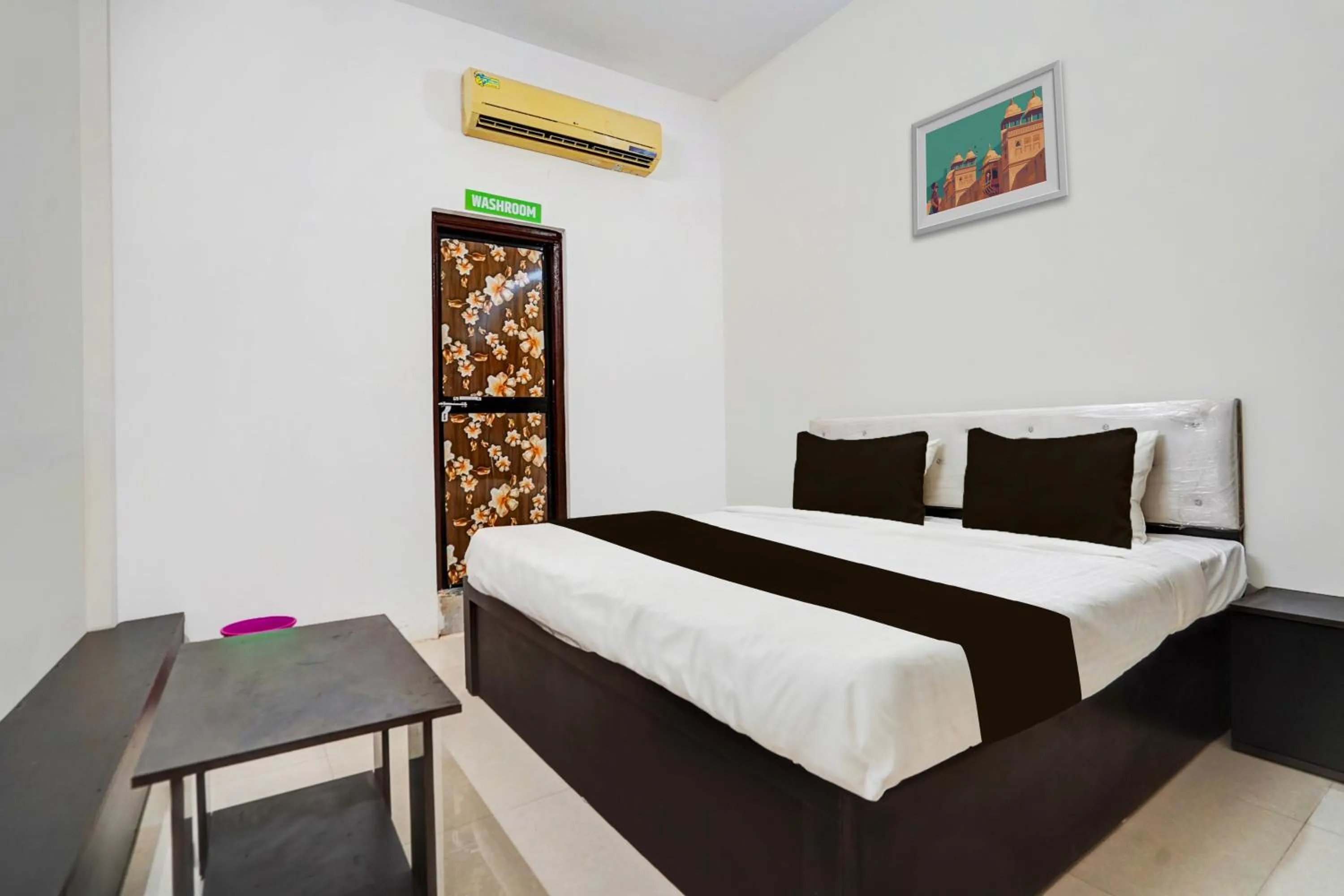 Bedroom in Hotel O Airport Imperial