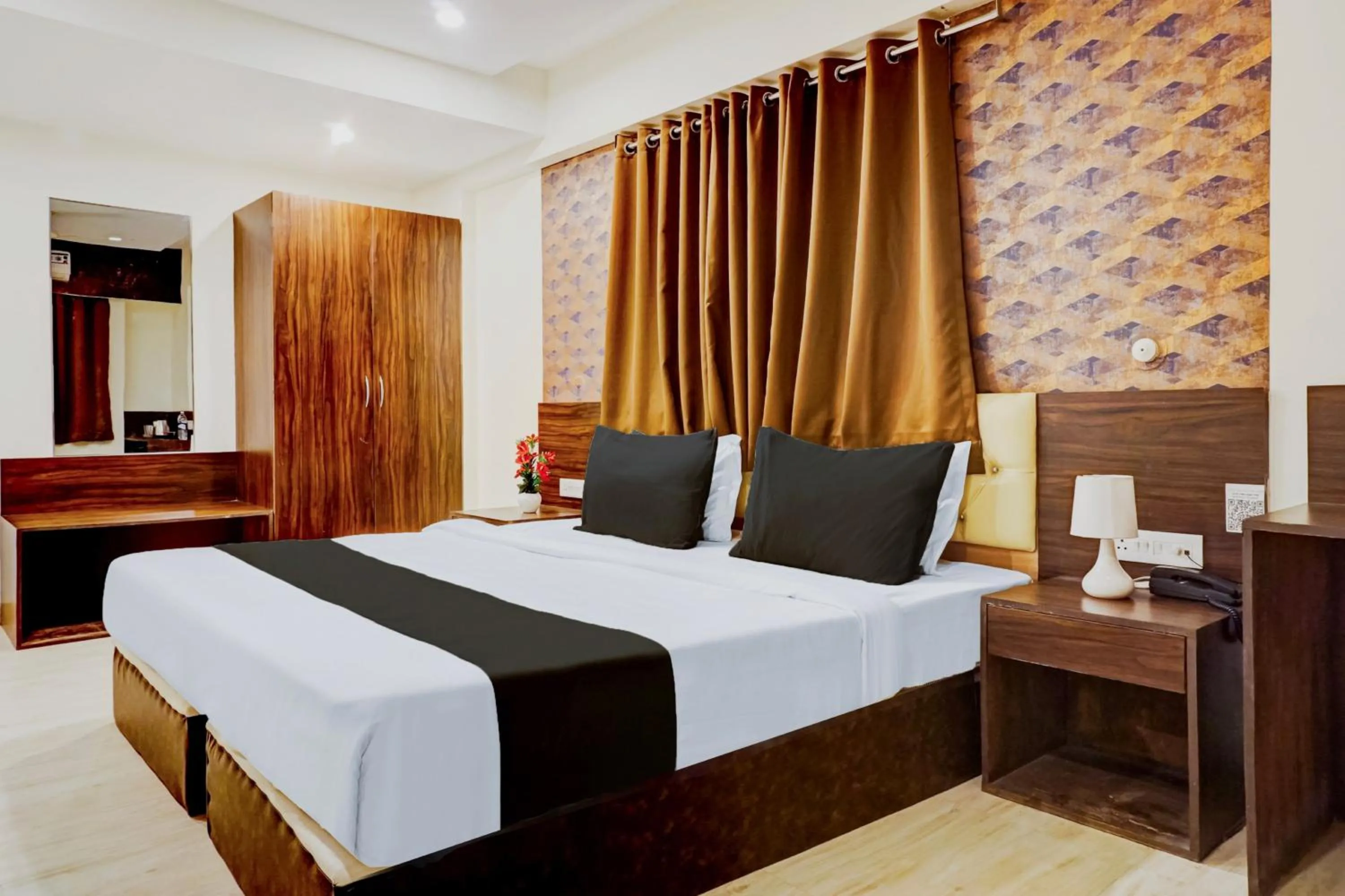 Bedroom, Bed in Hotel O Ginger Gold