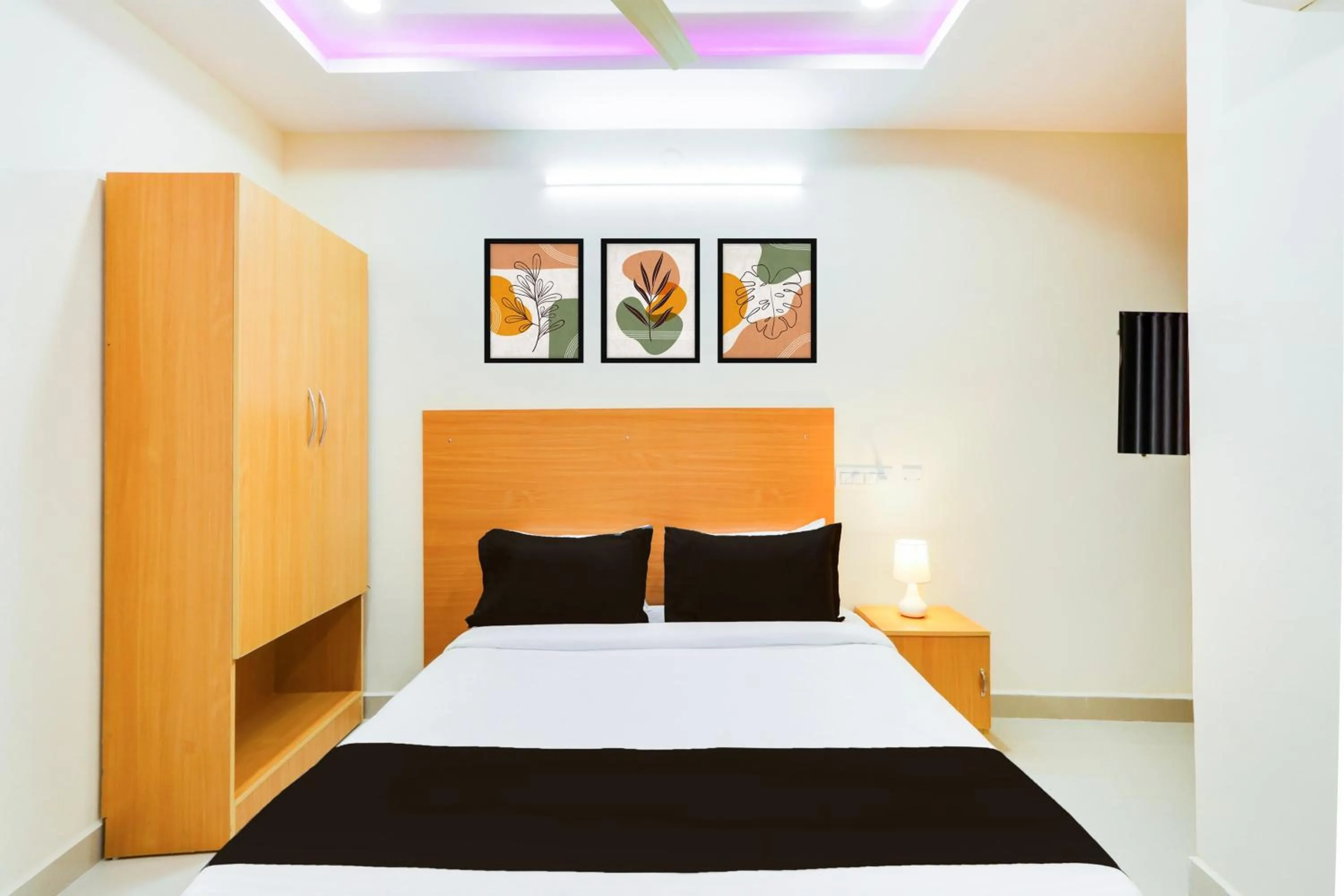 Bedroom, Bed in Super Townhouse Gachibowli Near Sky View