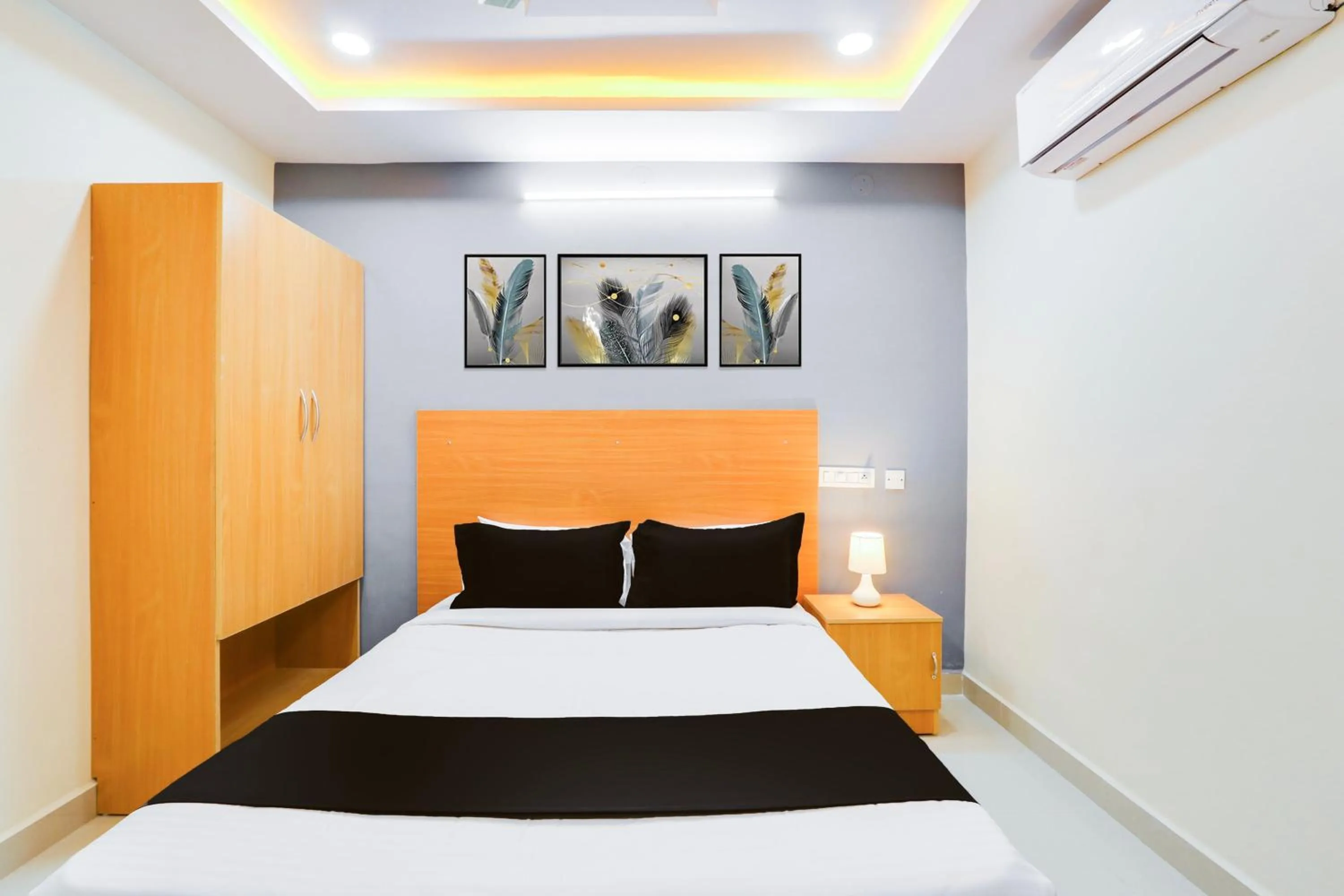 Bedroom, Bed in Super Townhouse Gachibowli Near Sky View