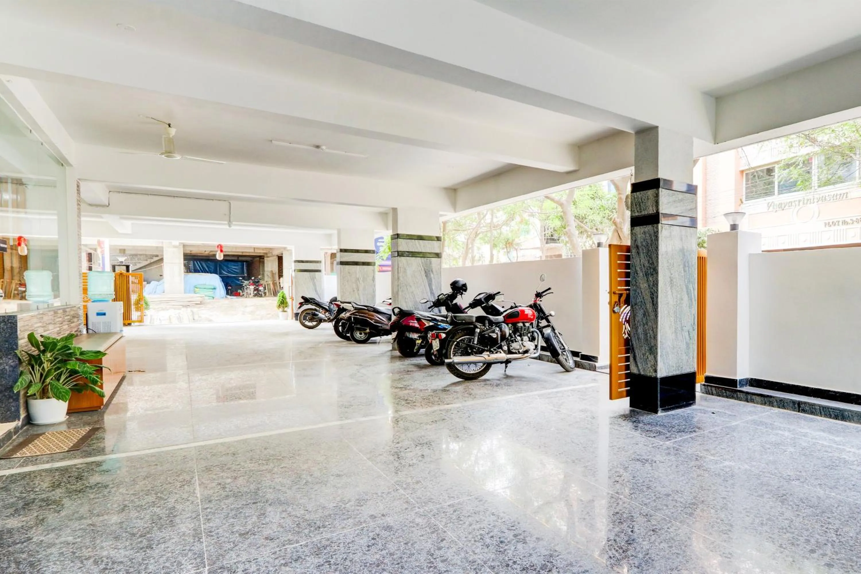 Lobby or reception in Townhouse Nirvana Elite