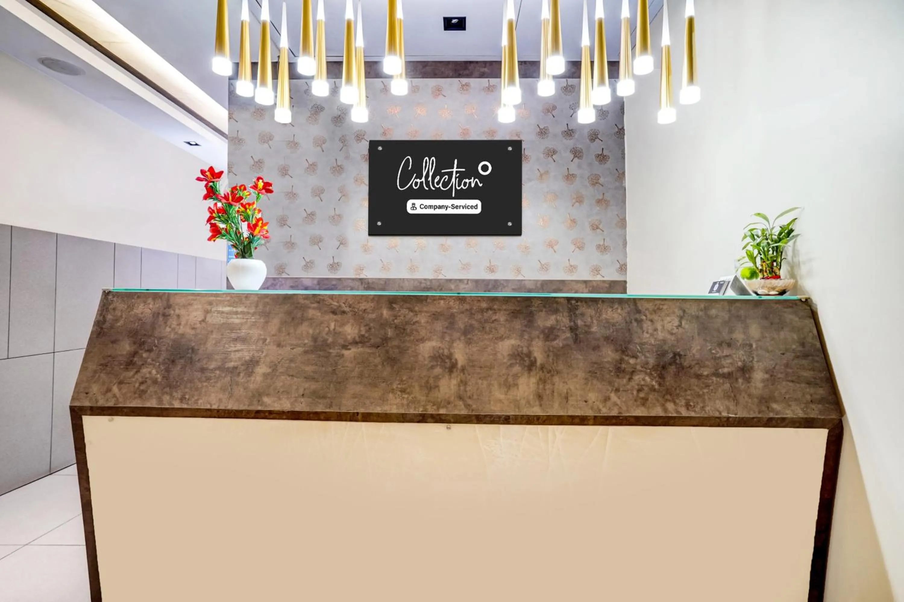 Lobby or reception in Super Collection O Metro Park Opposite Kalasipalya Bus stand