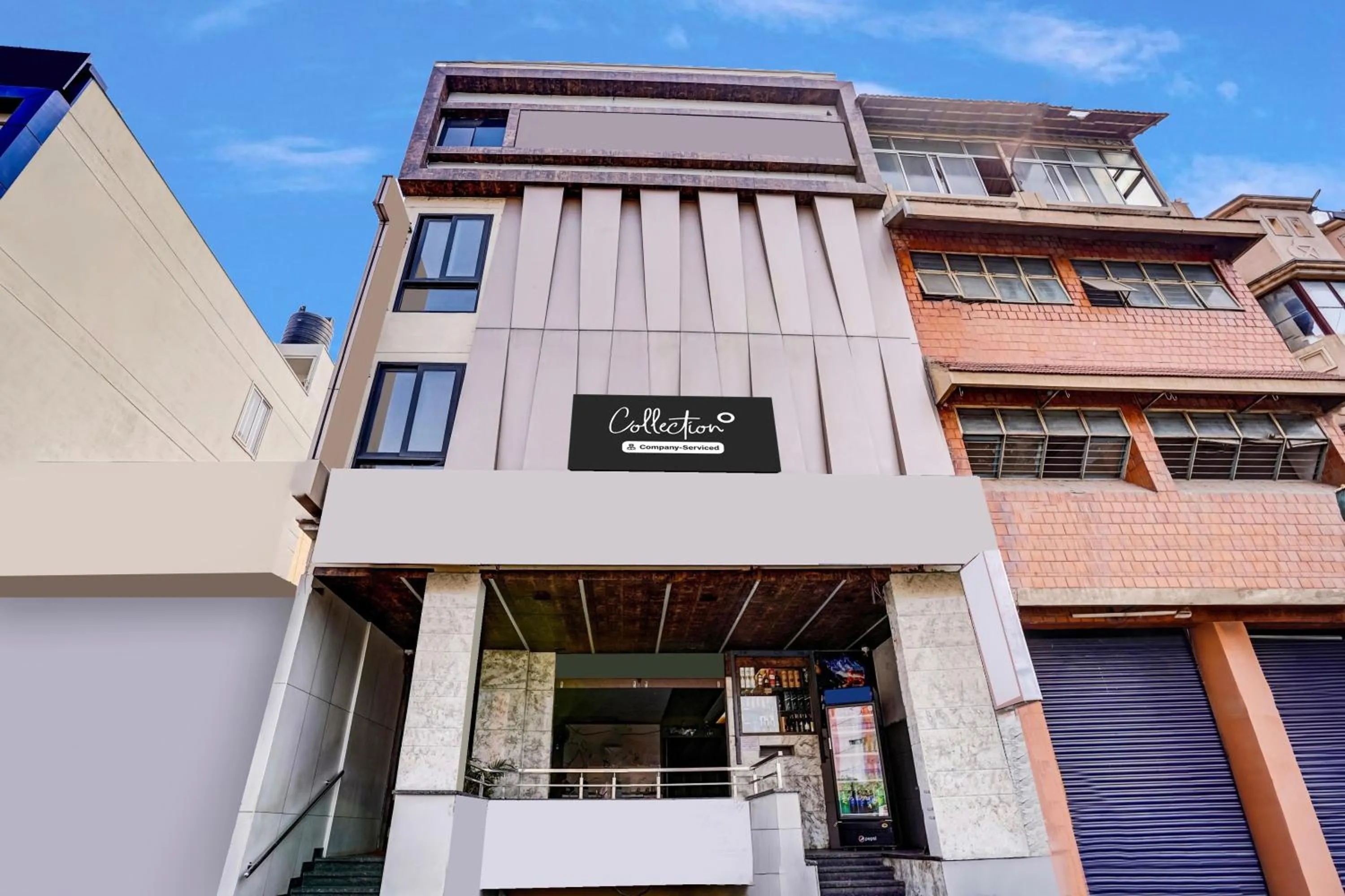 Facade/entrance in Super Collection O Metro Park Opposite Kalasipalya Bus stand