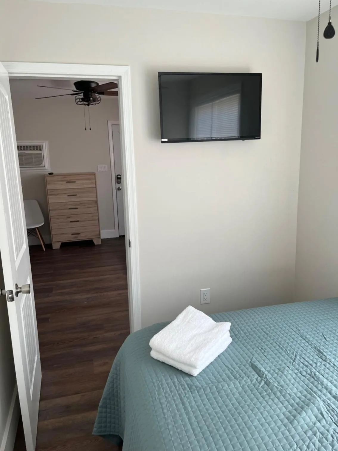 Bed in Brooklyn Beach Club