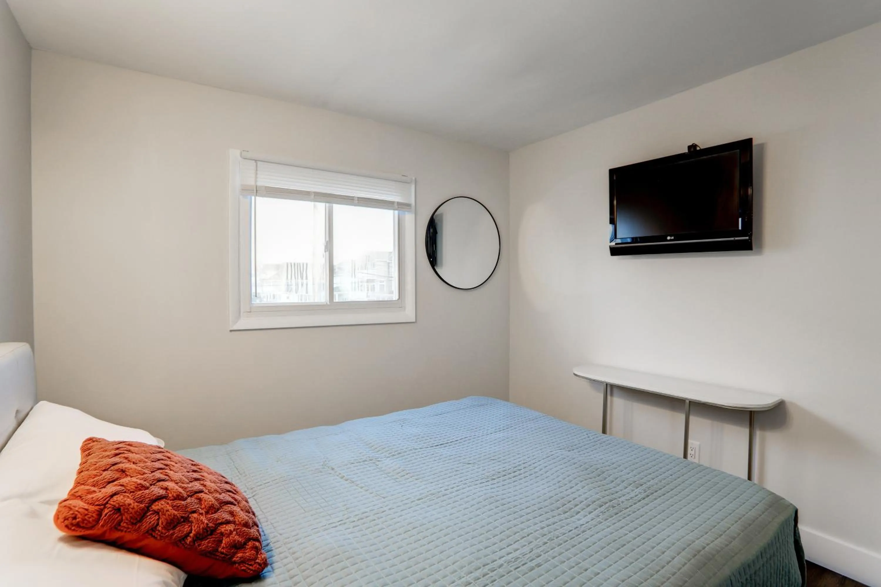 Bed in Brooklyn Beach Club