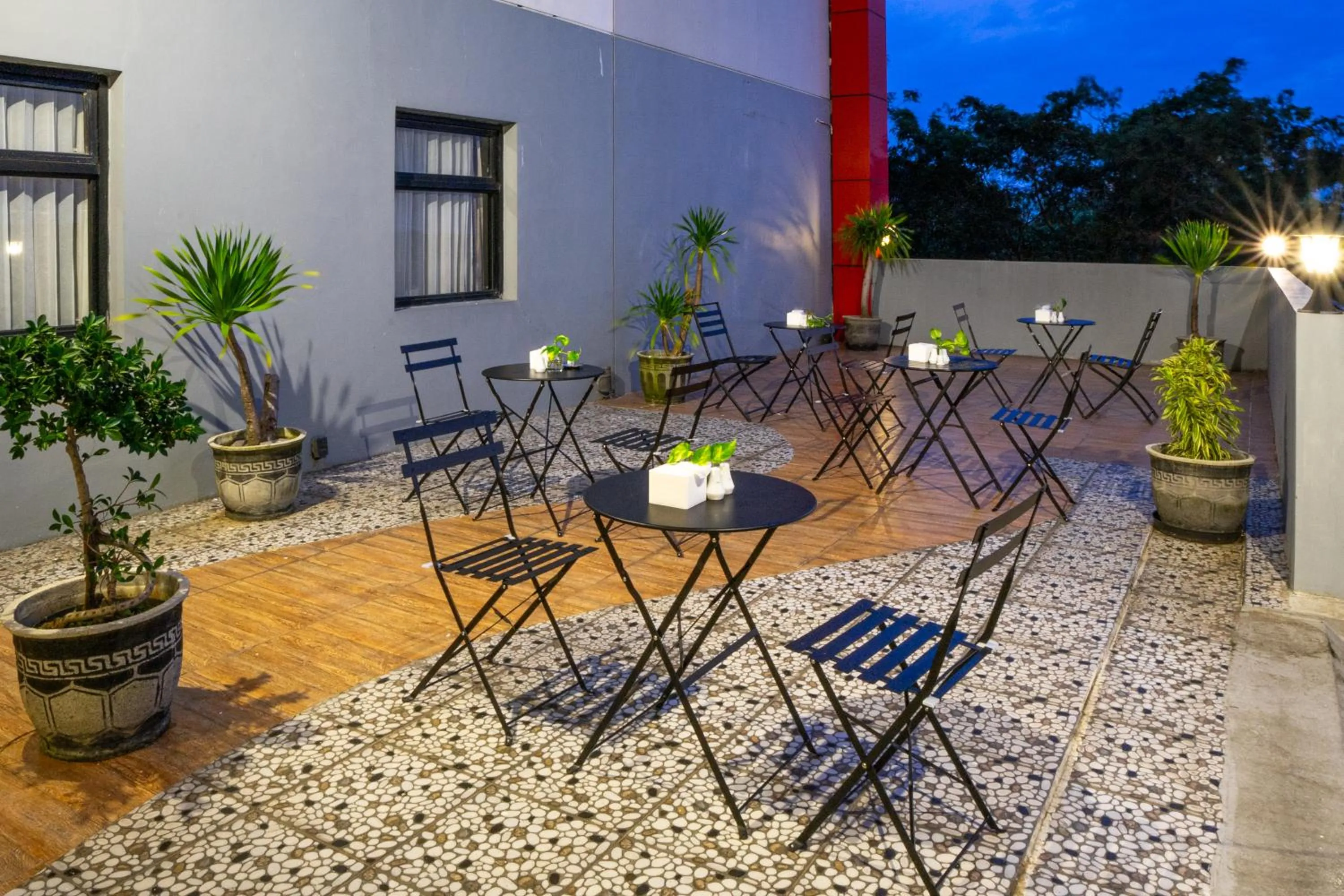 Brothers Inn Solo Baru