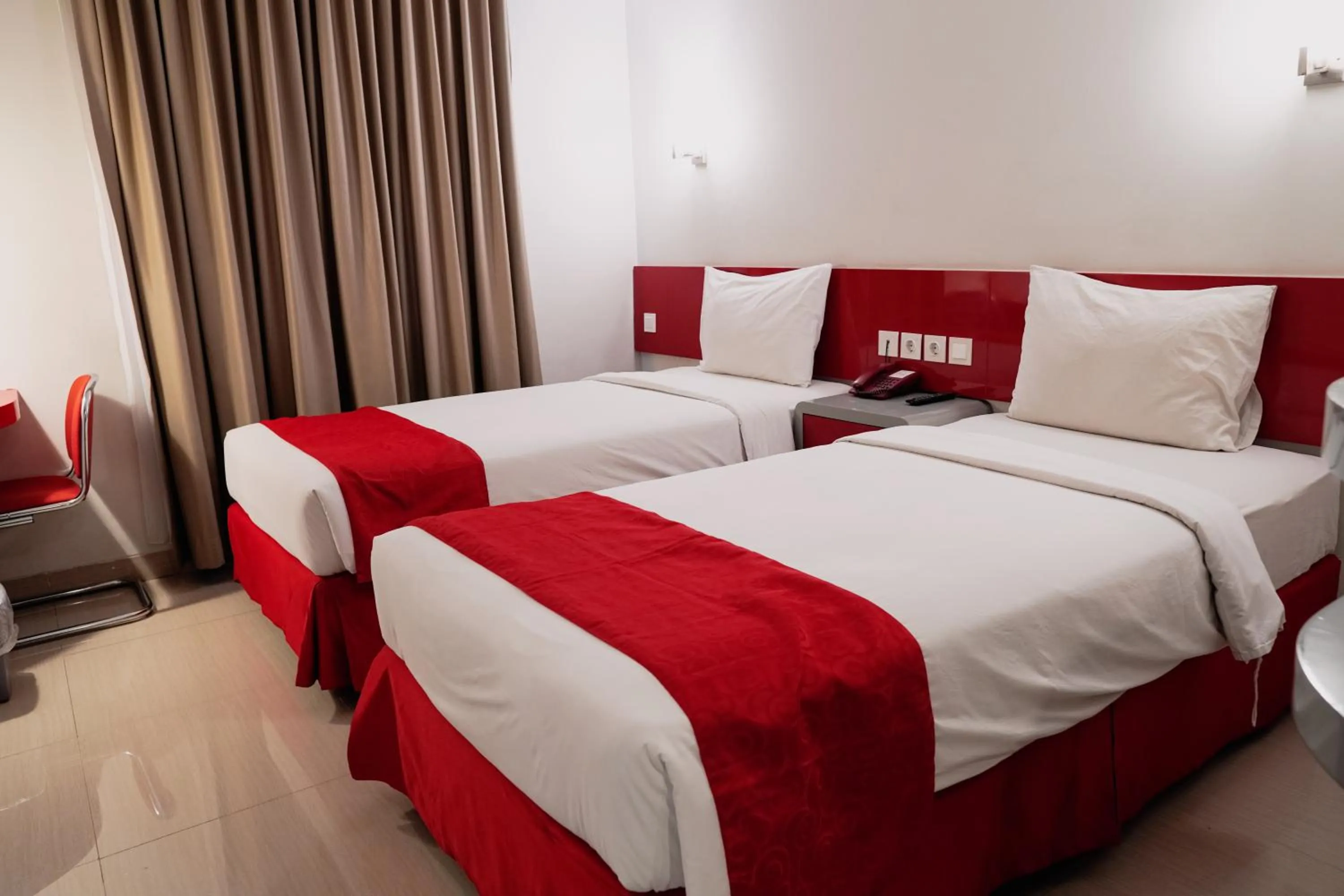 Bed in Brothers Inn Solo Baru