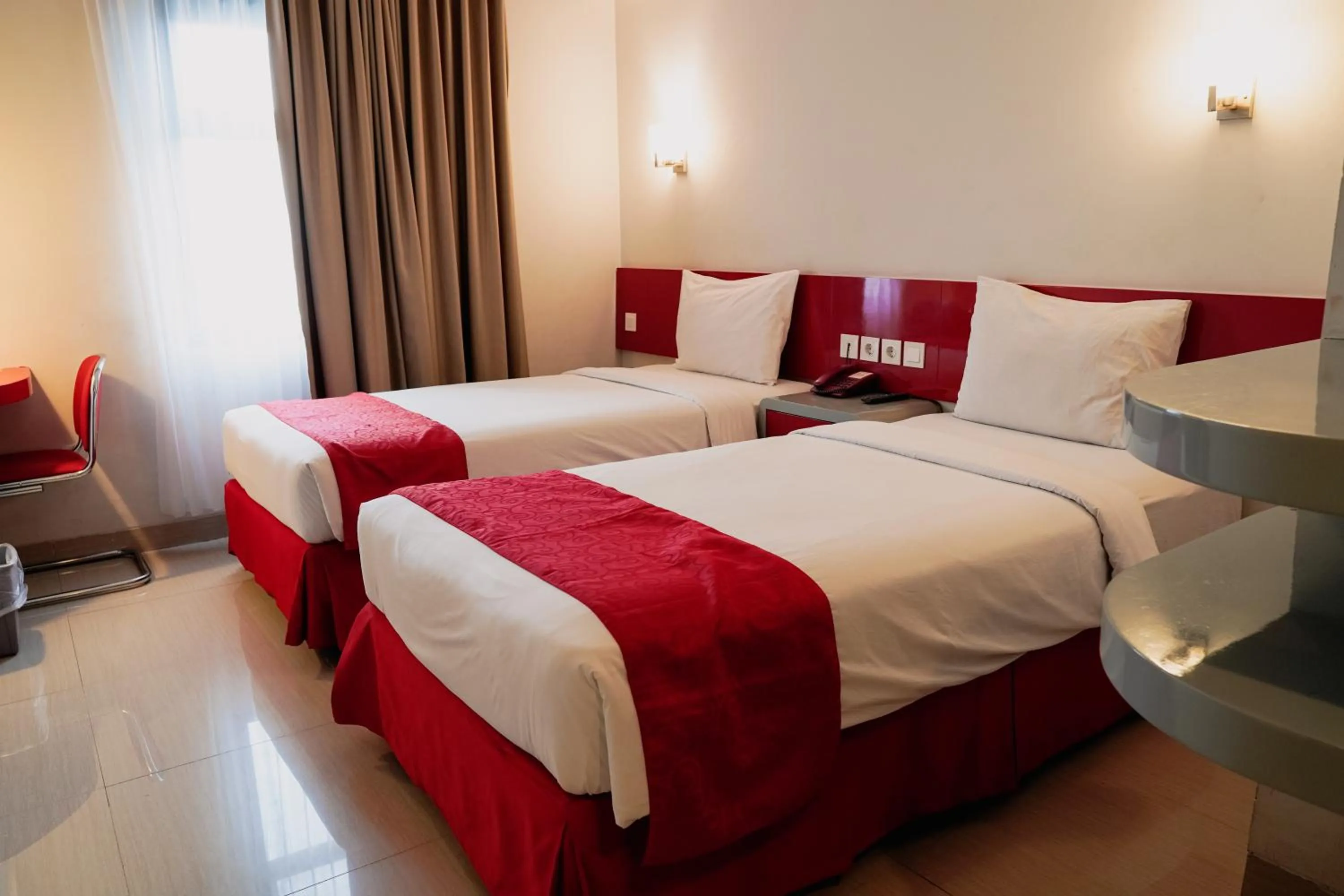 Bed in Brothers Inn Solo Baru