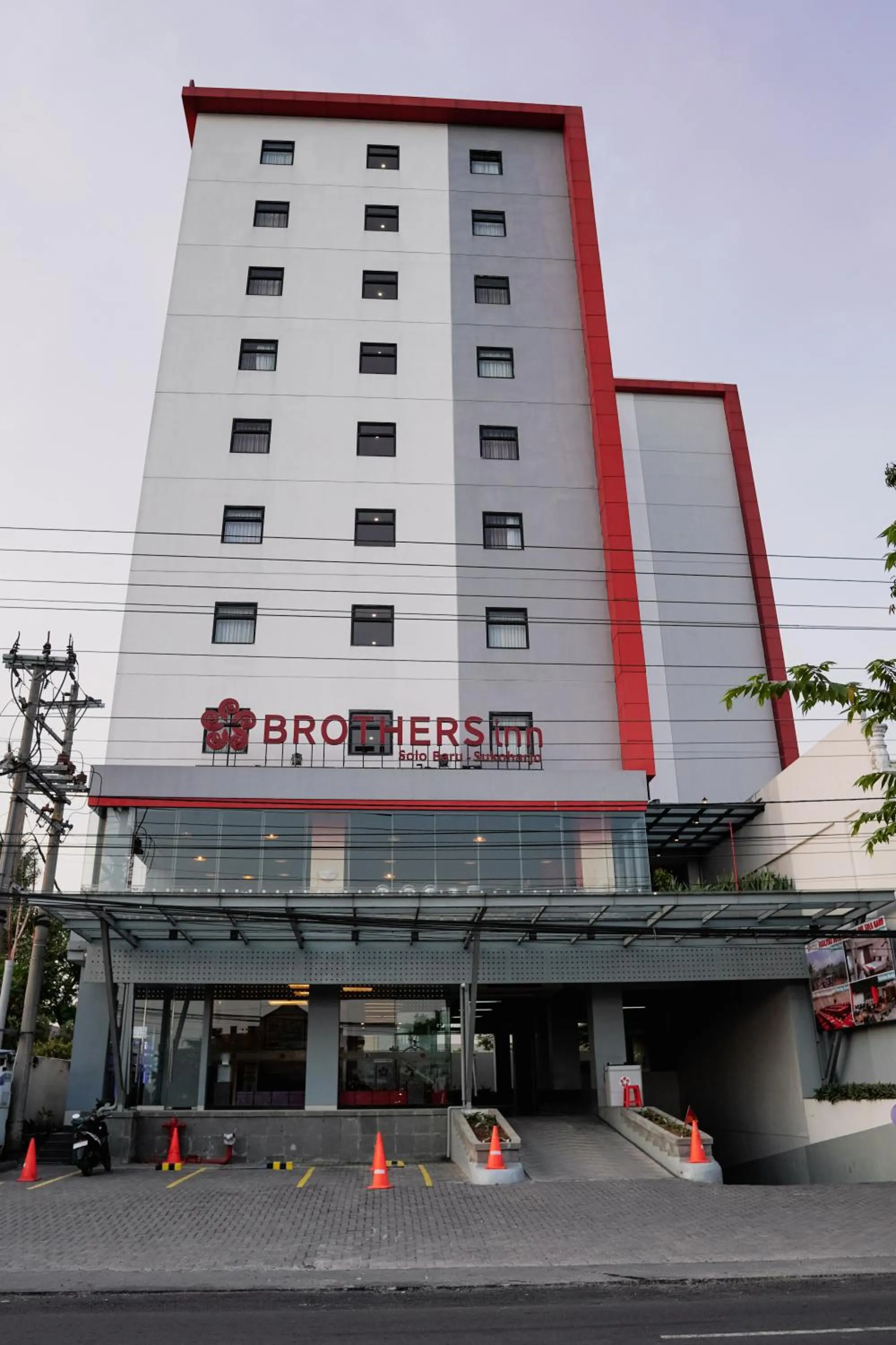 Brothers Inn Solo Baru