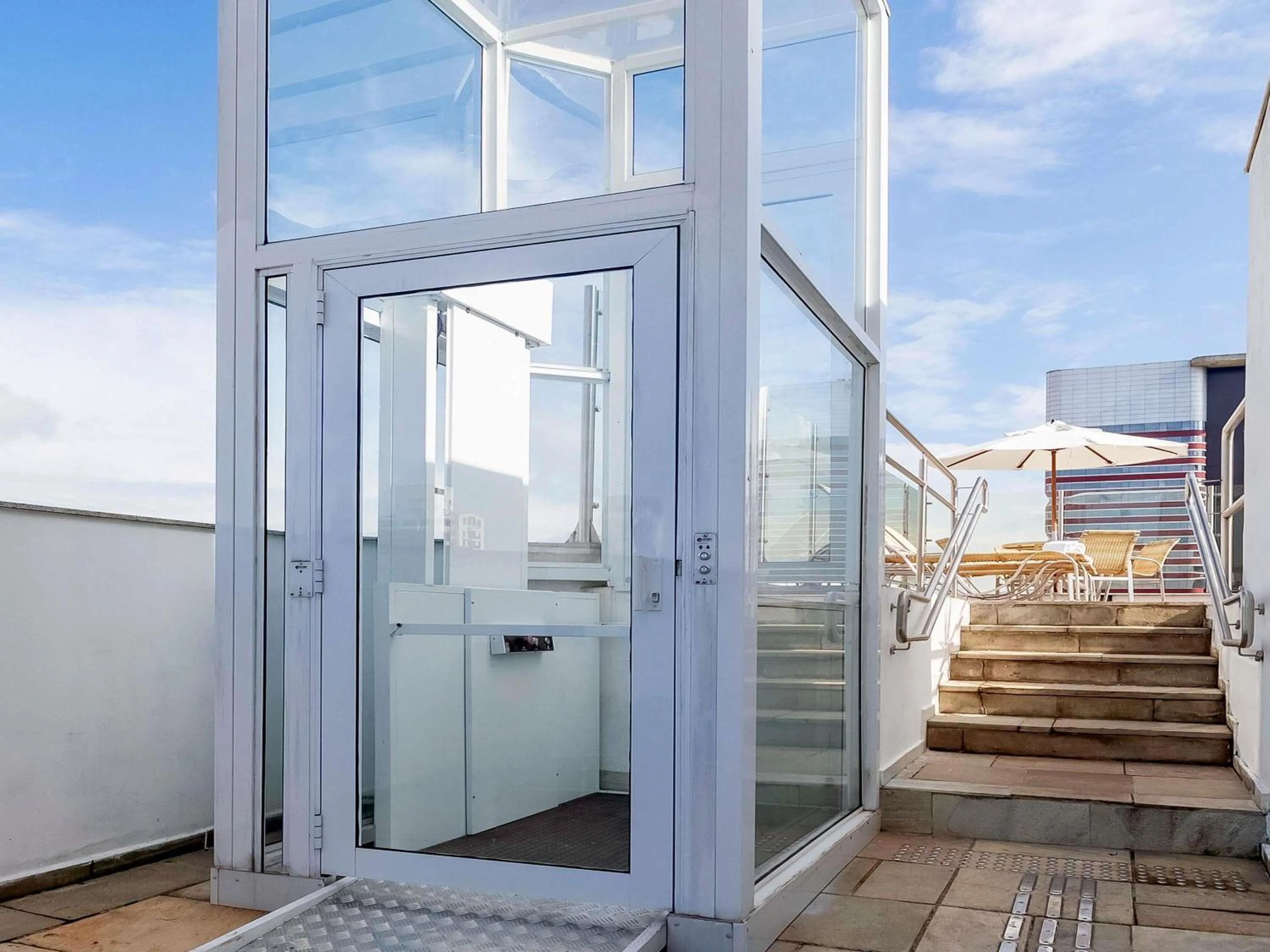 Pool view in Mercure Sao Paulo Alamedas