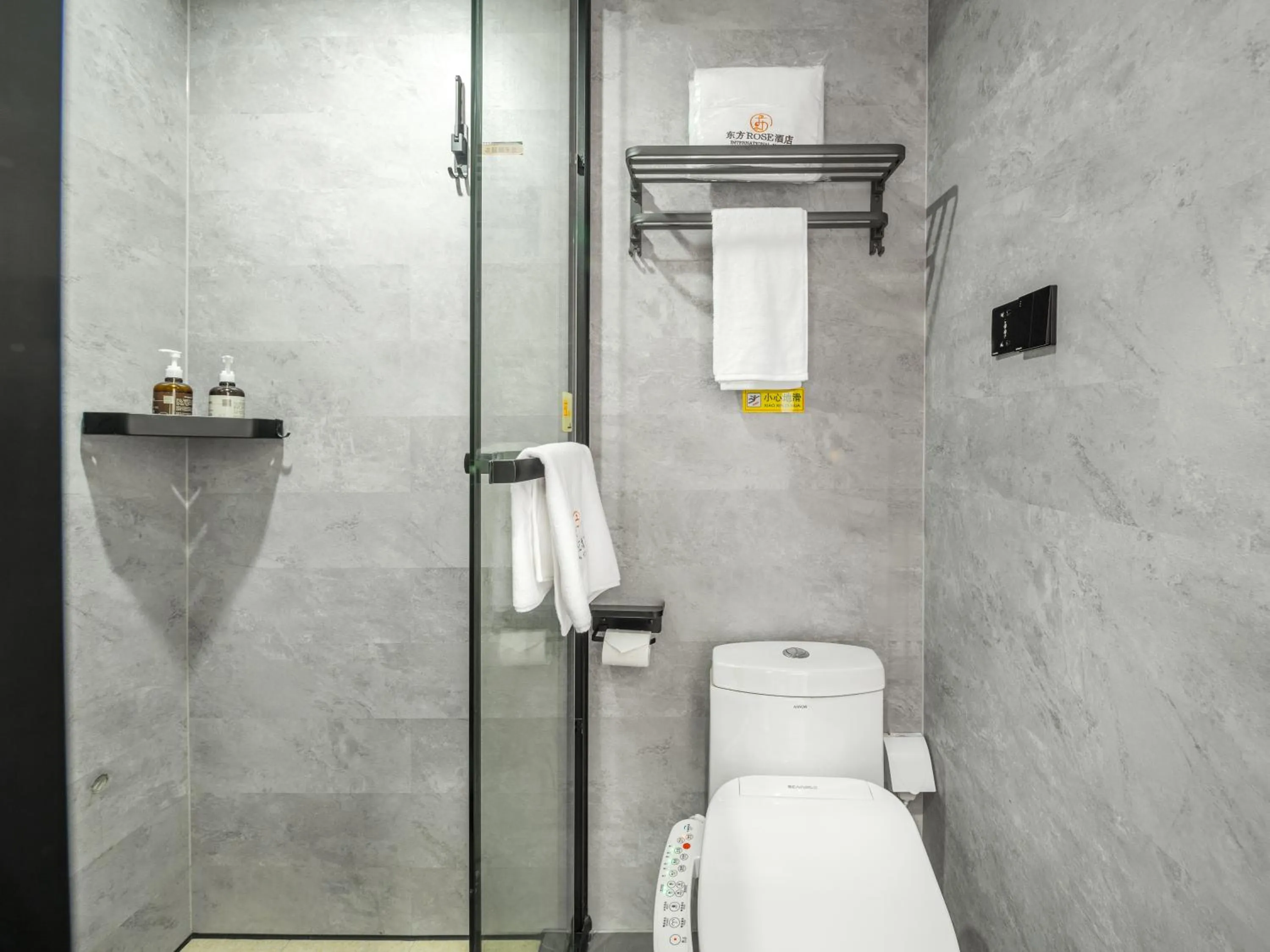 Shower in Orient Rose International Hotel