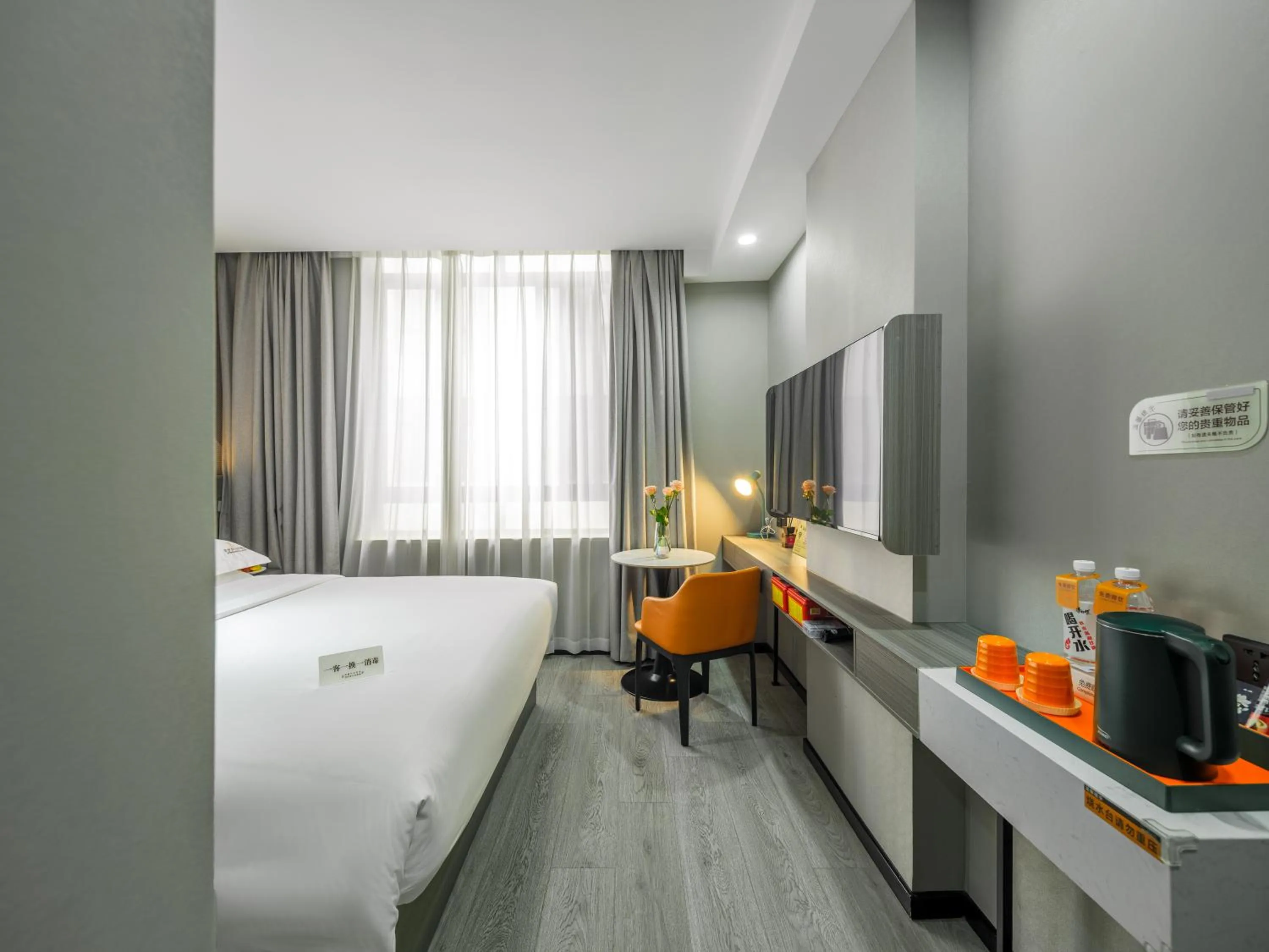 oven, Bed in Orient Rose International Hotel