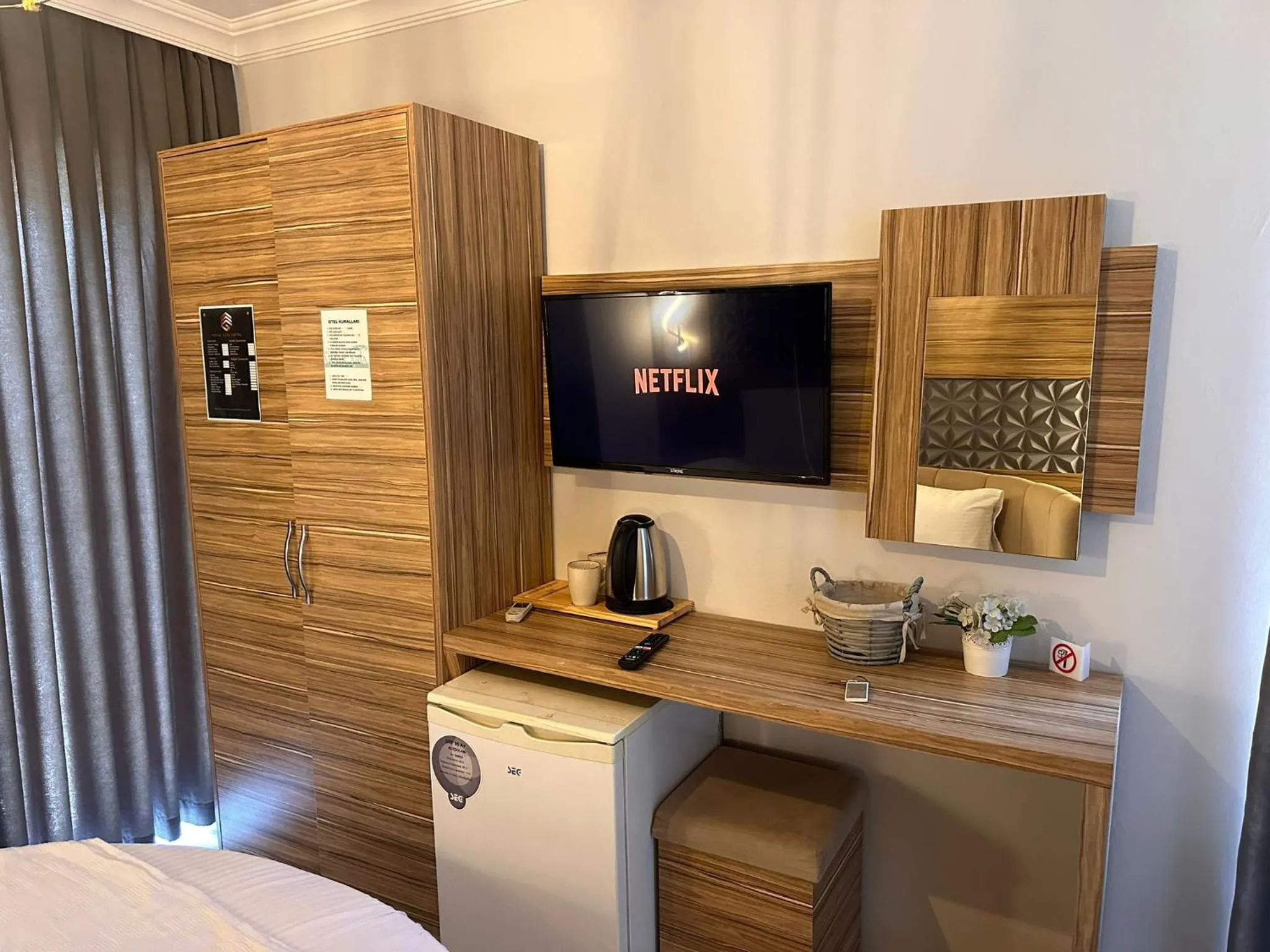 Photo of the whole room in Royal Ezel Hotel