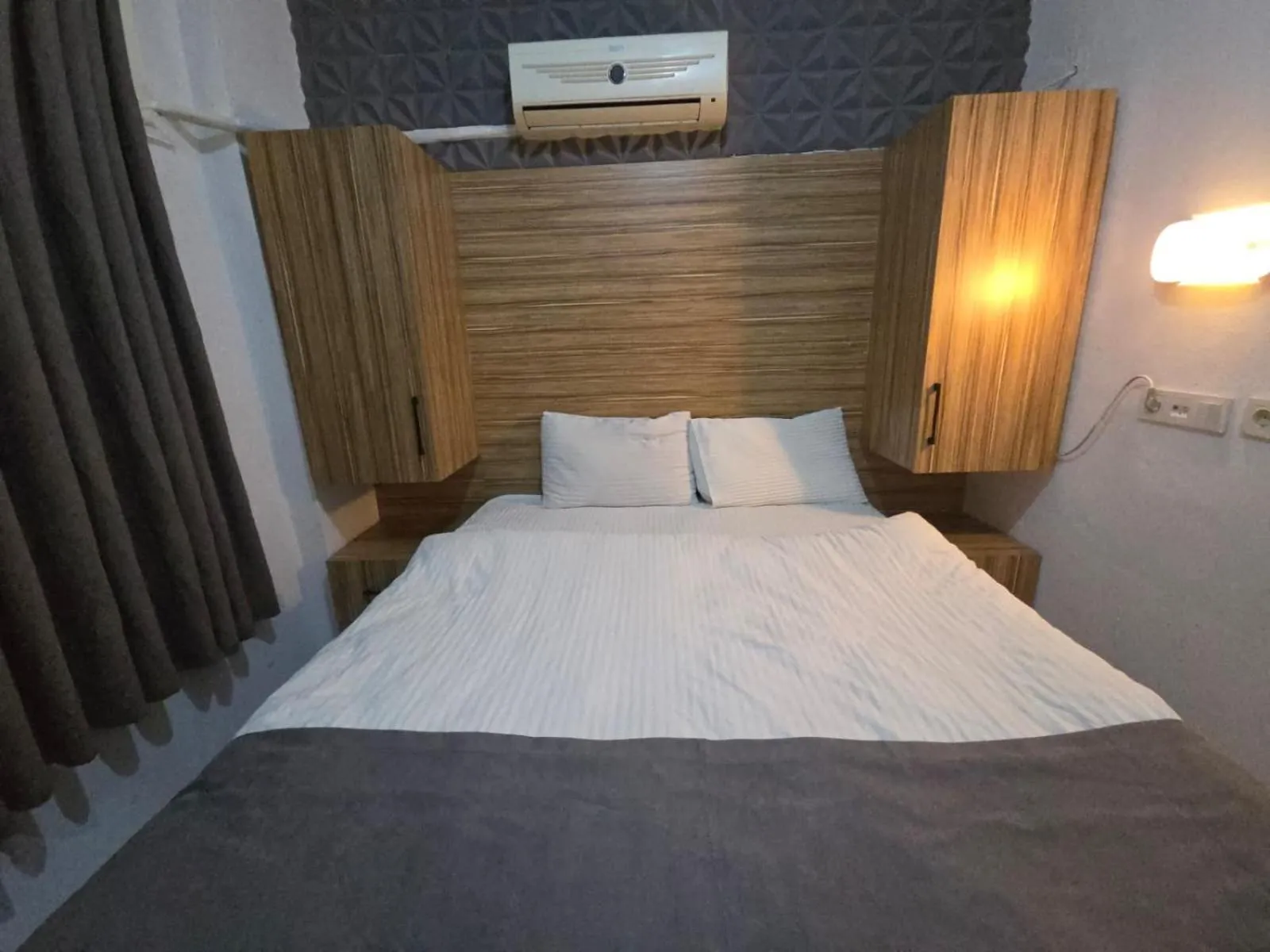 Bed in Royal Ezel Hotel