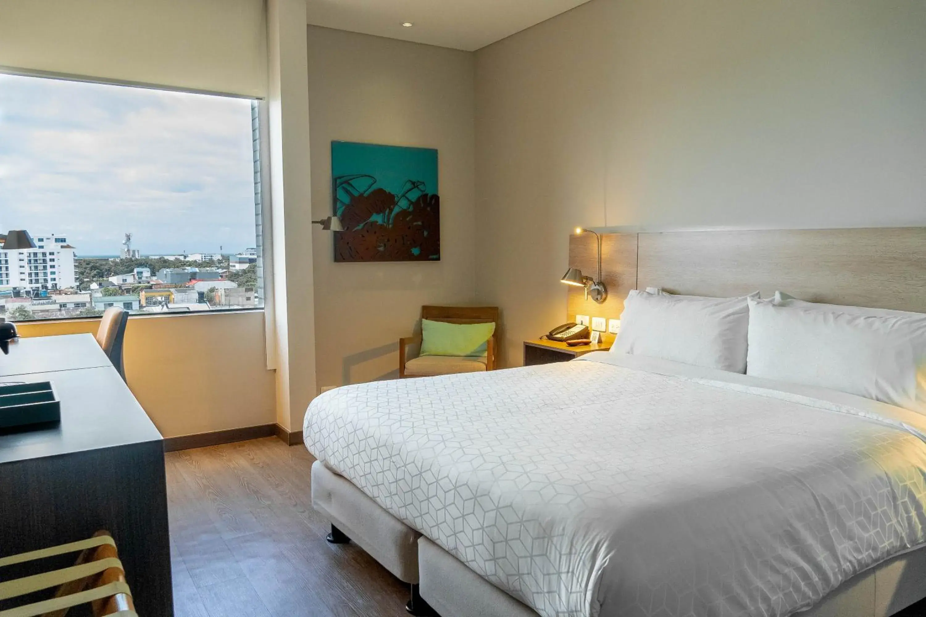 Standard King Room in Holiday Inn Express Yopal by IHG Standard King Room in Holiday Inn Express Yopal by IHG