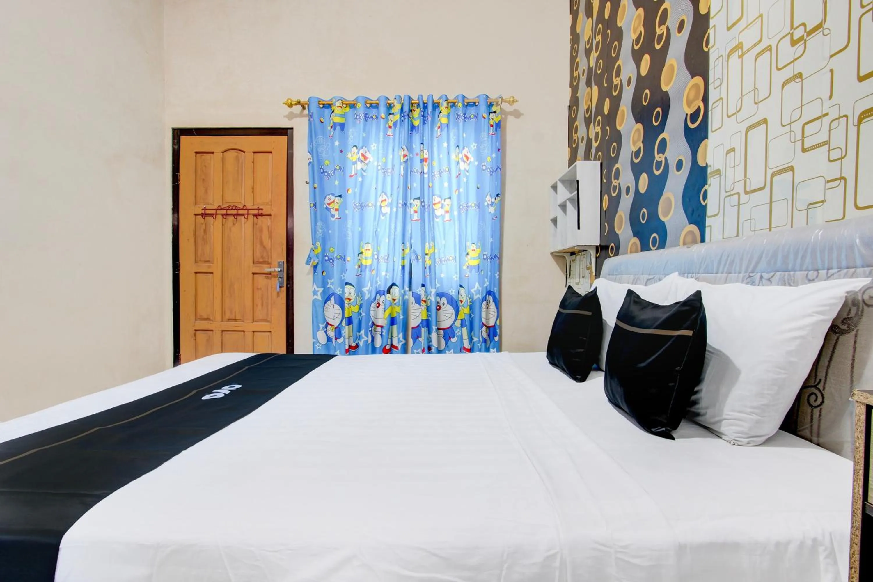 Bedroom in Capital O 93829 Alika Homestay Syariah