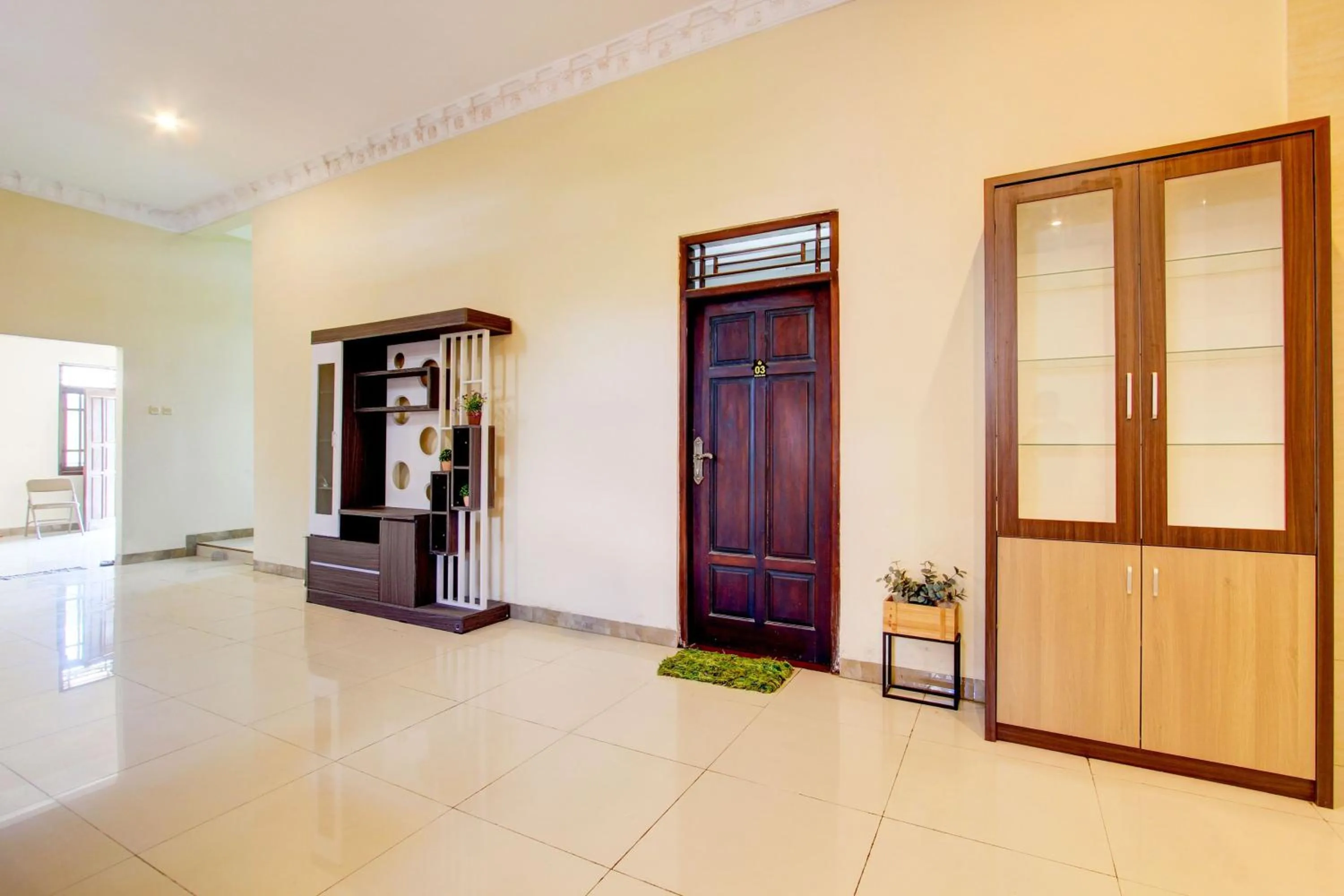 Lobby or reception in Hotel O Delia Inn Syariah