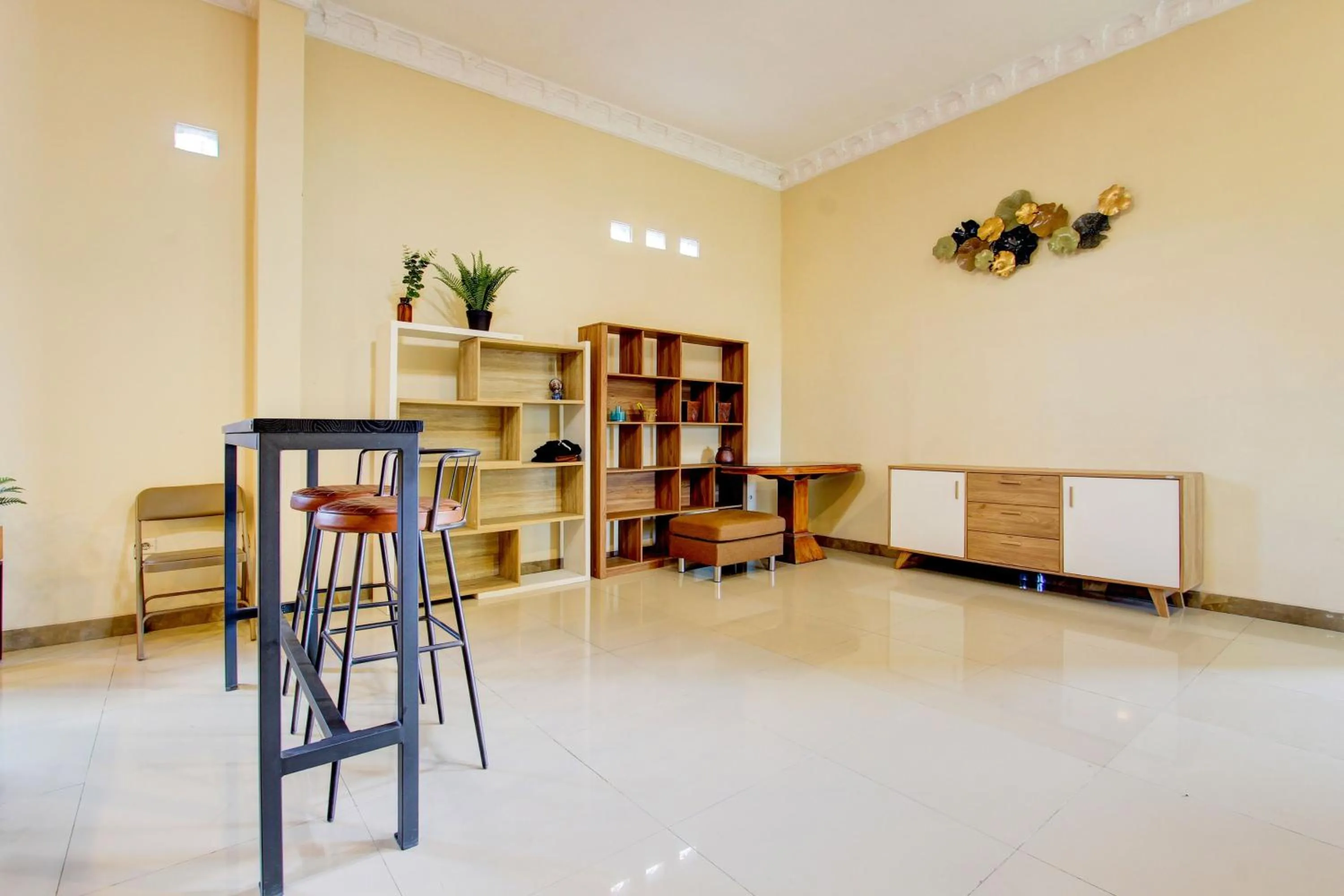 Lobby or reception in Hotel O Delia Inn Syariah