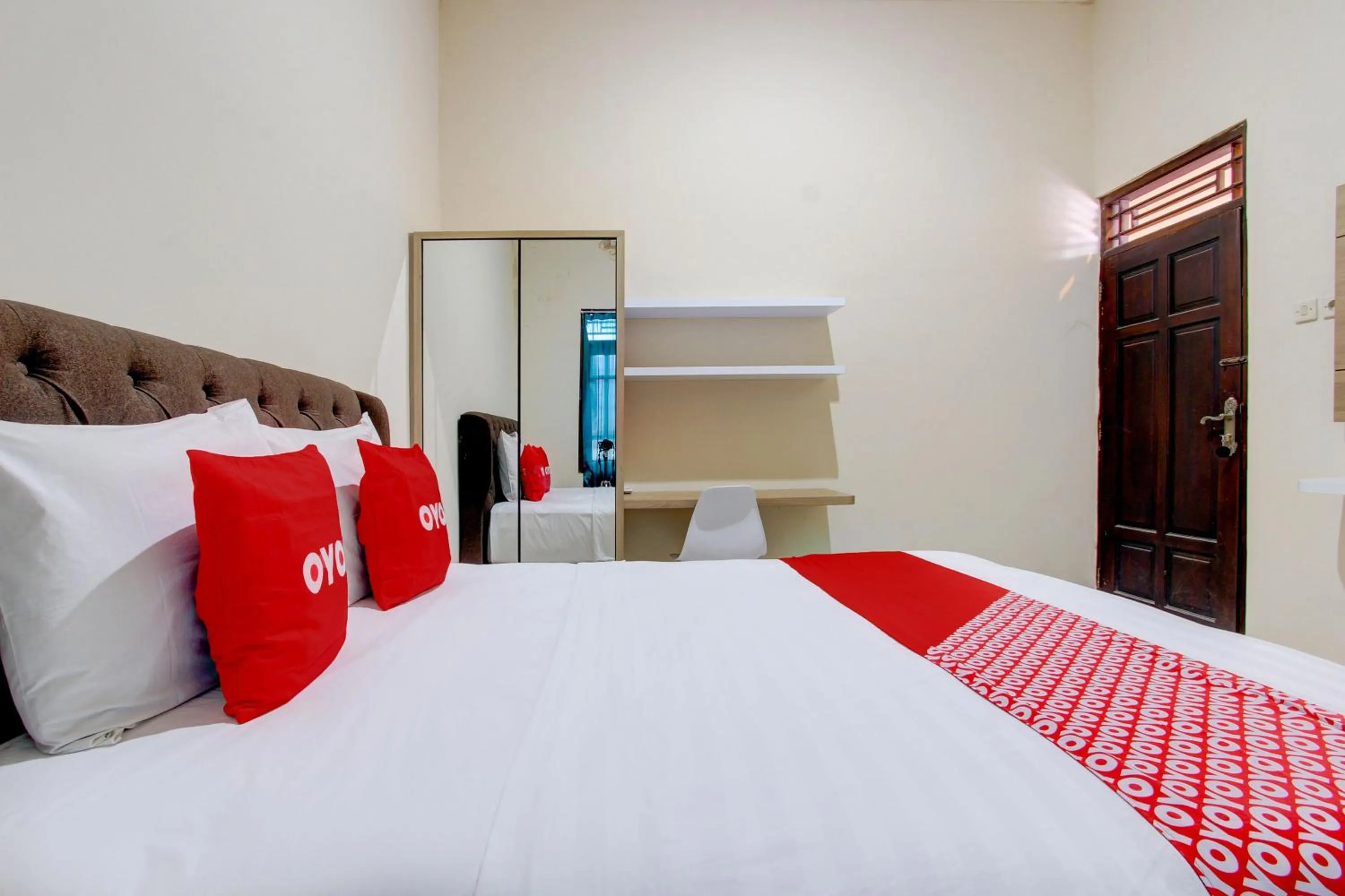 Bedroom, Bed in Hotel O Delia Inn Syariah