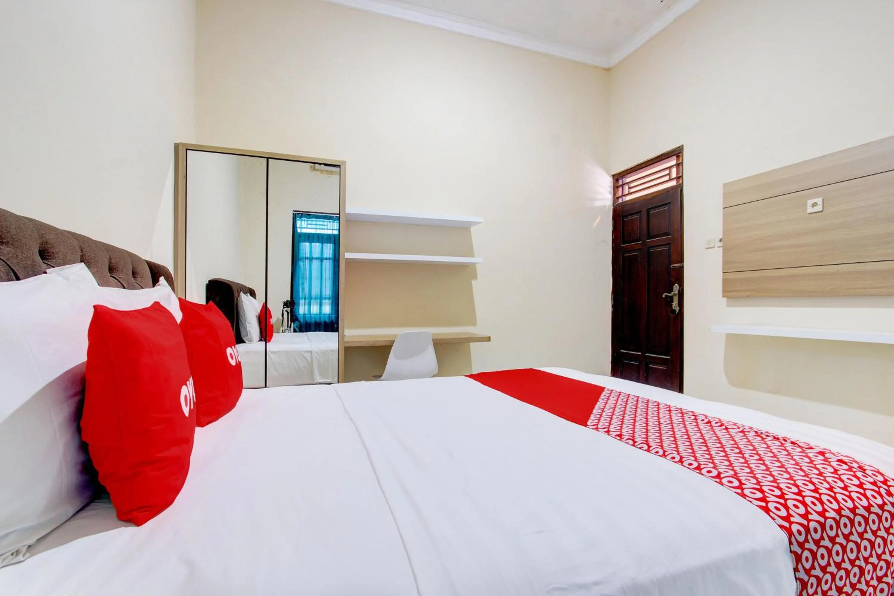 Bedroom, Bed in Hotel O Delia Inn Syariah