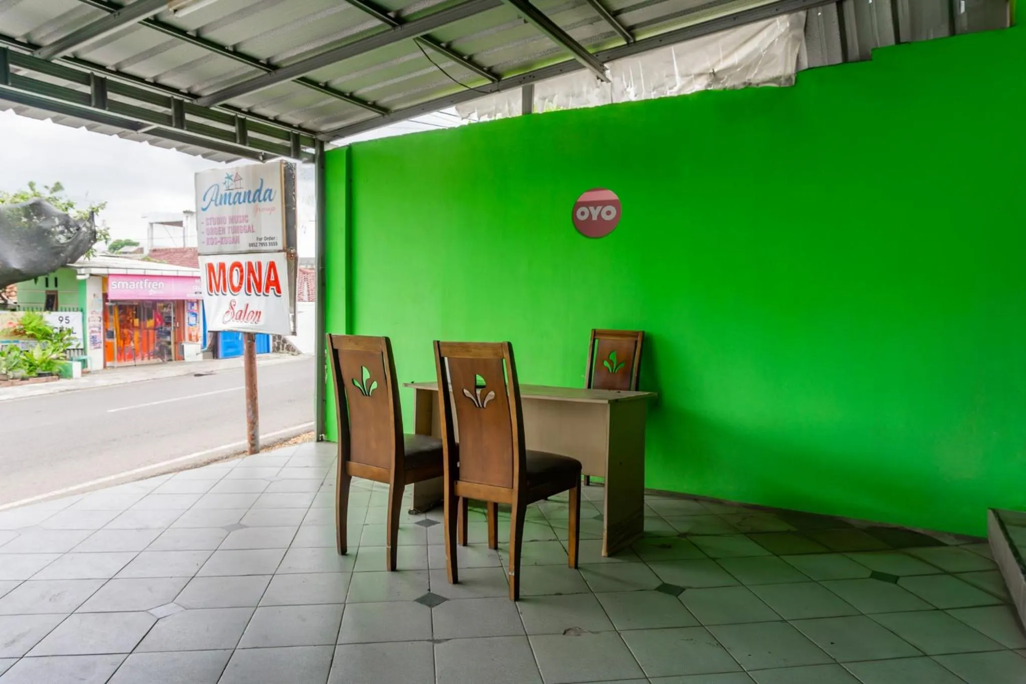 Lobby or reception in Hotel O Guest House Amanda Syariah