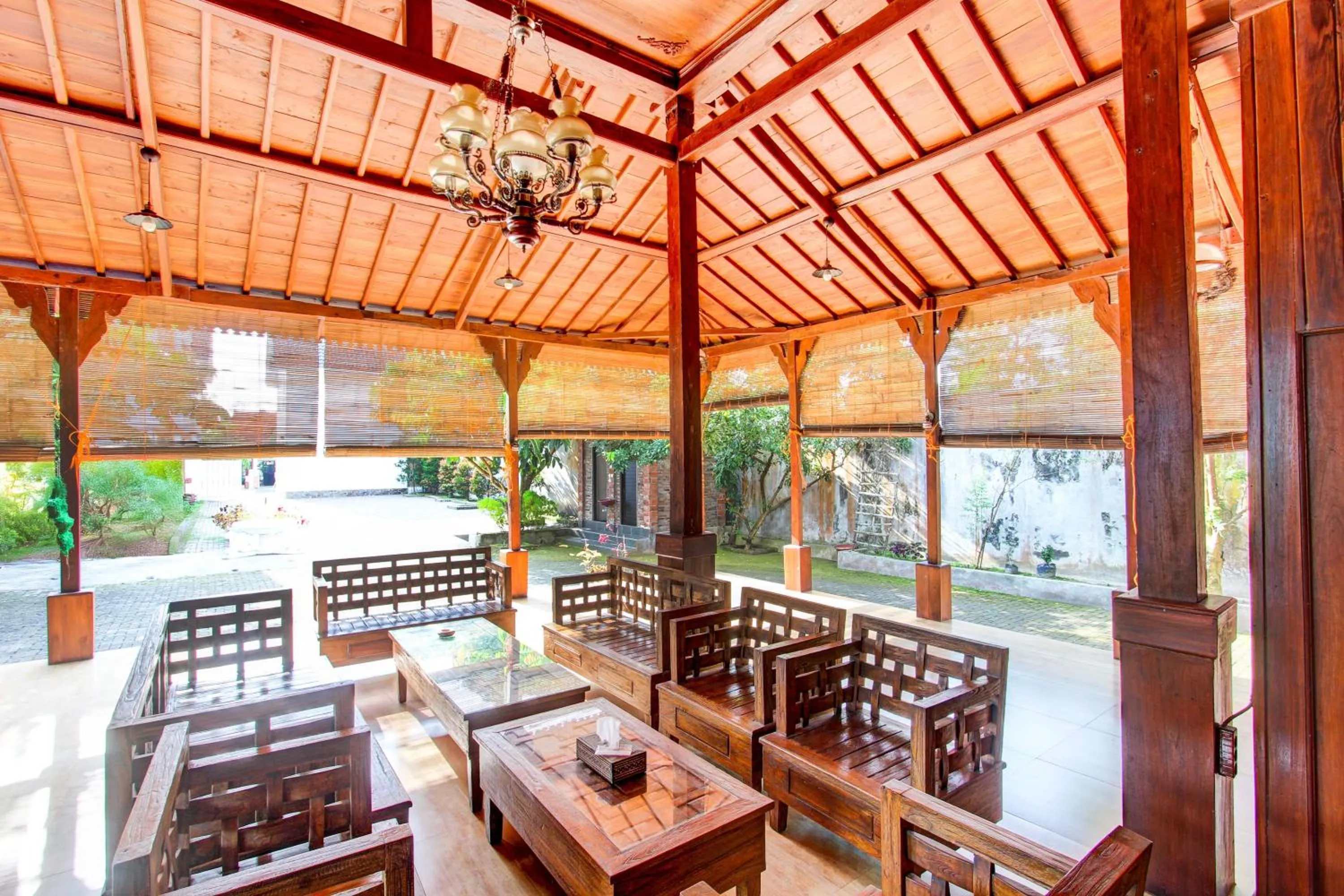 Lobby or reception in Capital O 93842 Jowo Segoro ResortNearPantai Sepanjang