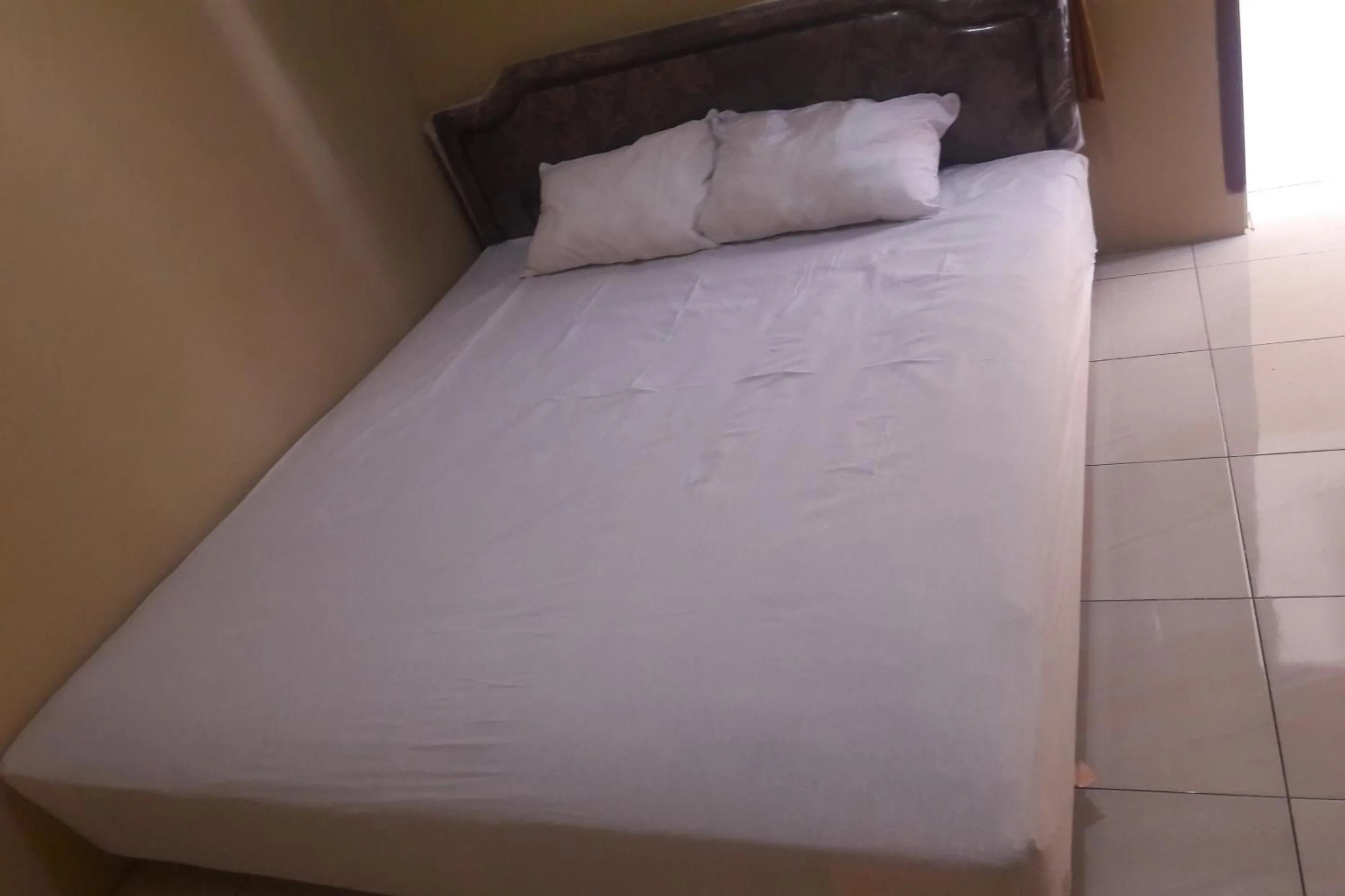 Bedroom, Bed in Hotel O Kost Reski 1 Near Pasar Rakyat Limbung