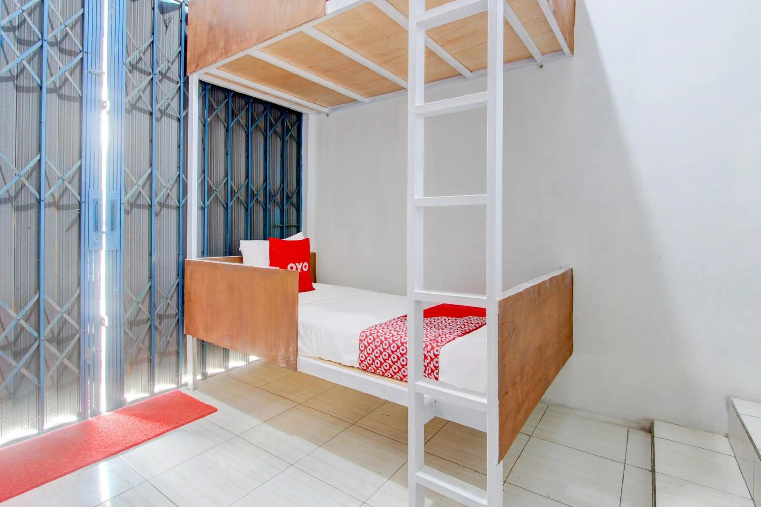 Bedroom, Bed in Hotel O Wonosobo Bunkbed