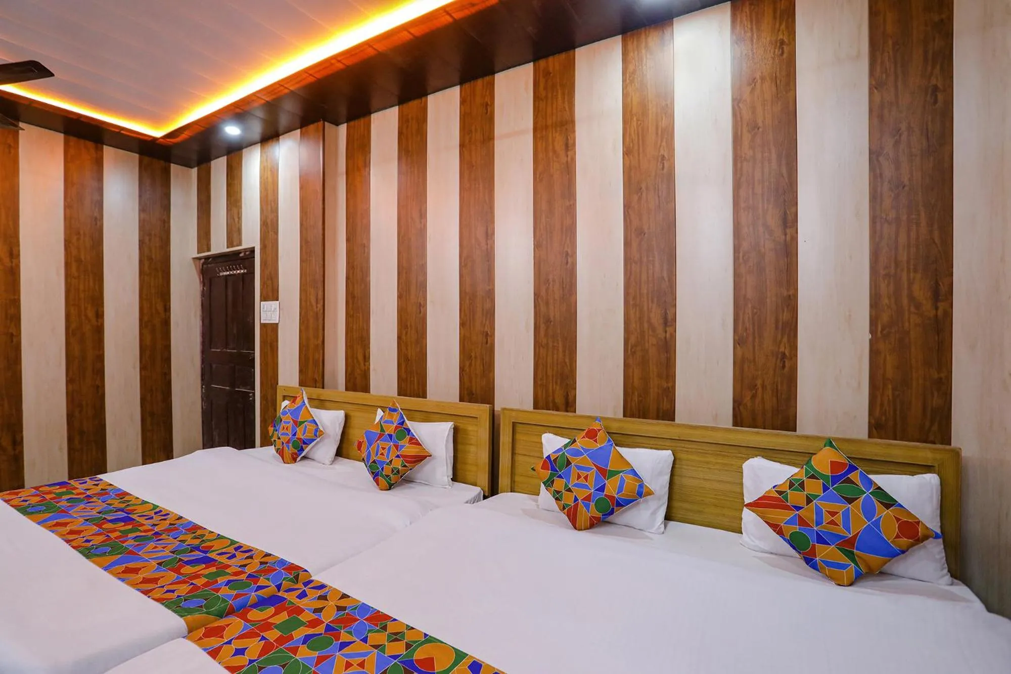 Bed in Via Shree Ram Aadhar 900 Mtr from Ram mandir