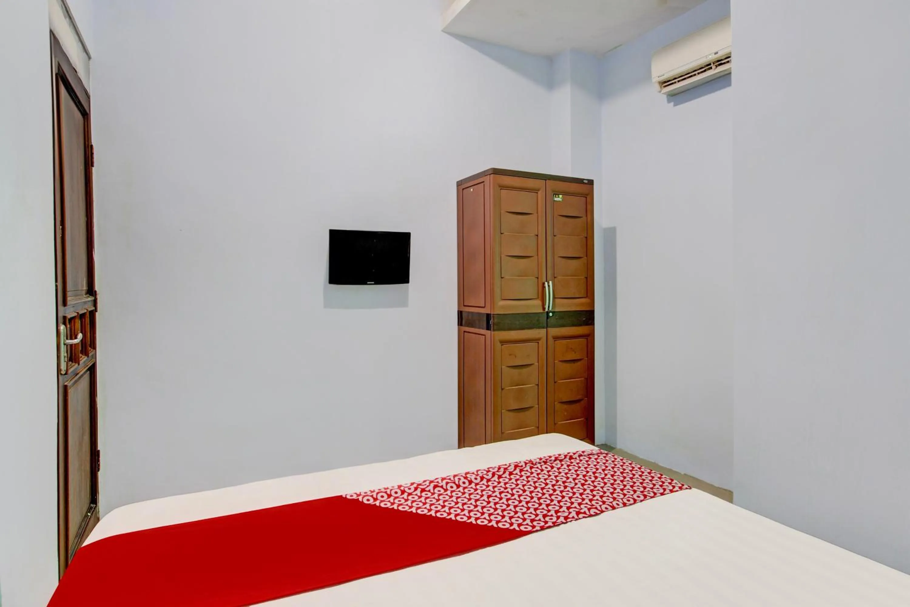 Bedroom in Hotel O Minso Inn Sepanjang