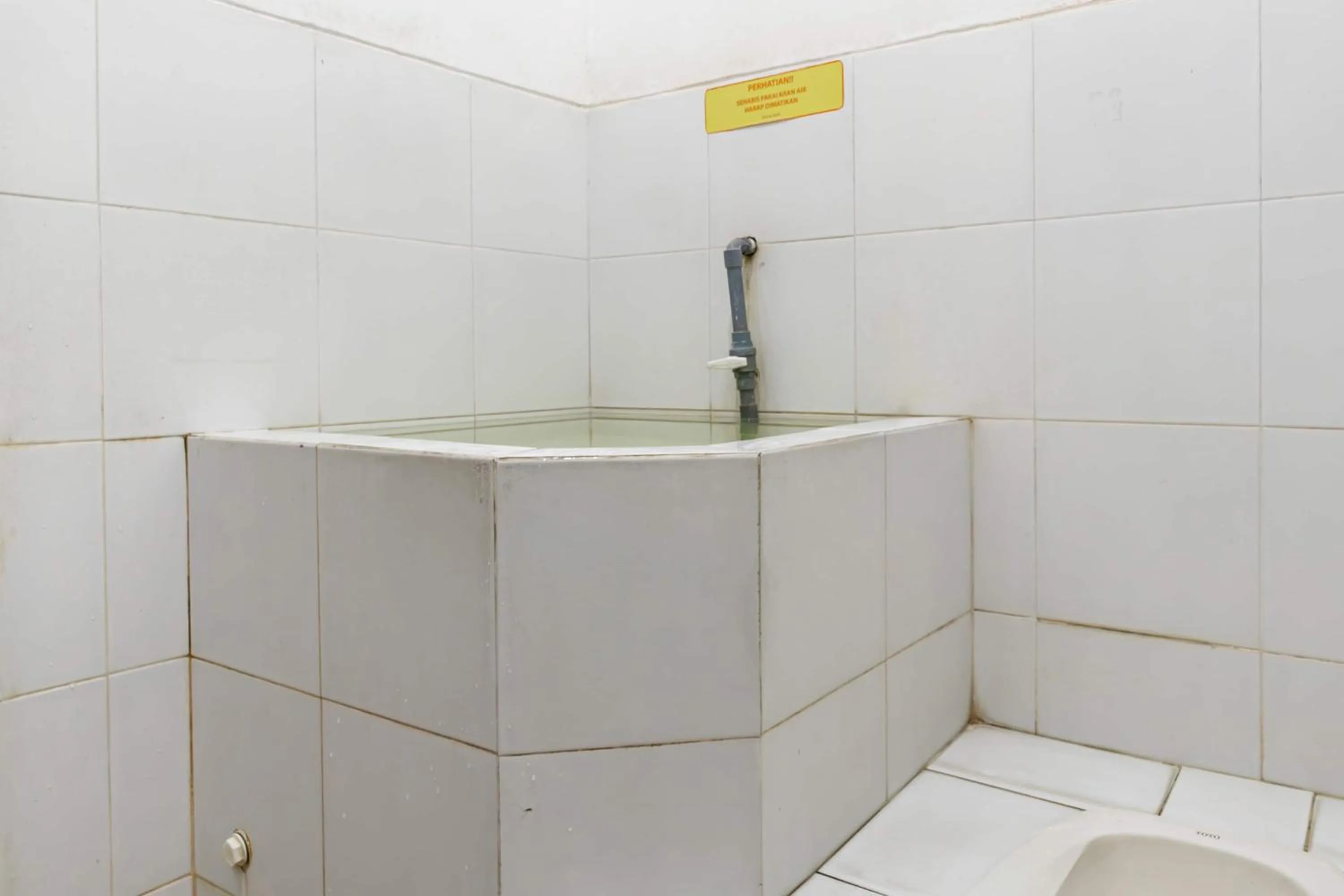 Bathroom in Hotel O Regina Homestay Syariah