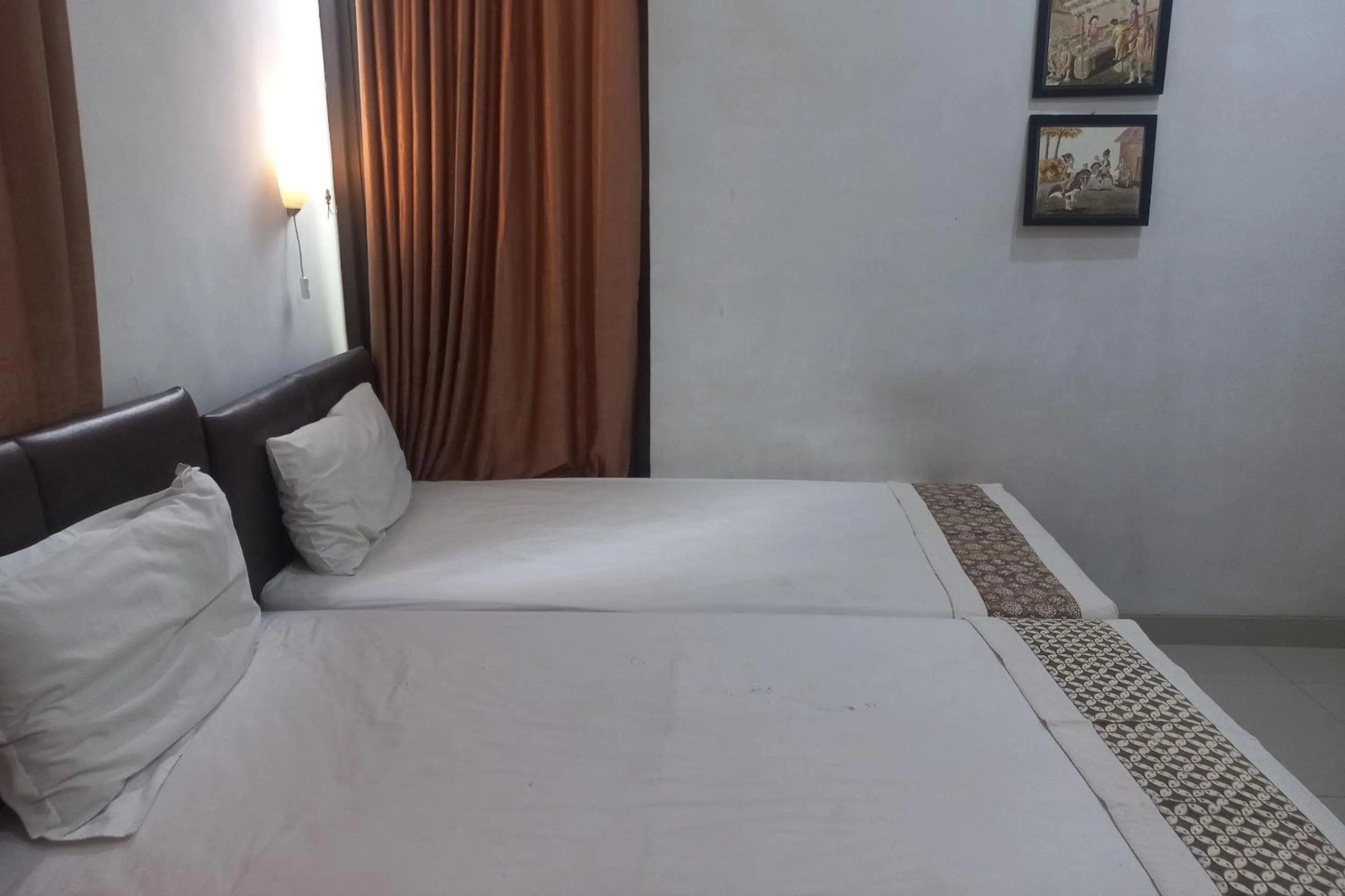 Bedroom, Bed in Capital O 93872 Natura Guest House Syariah Near alun alun kota purwokerto