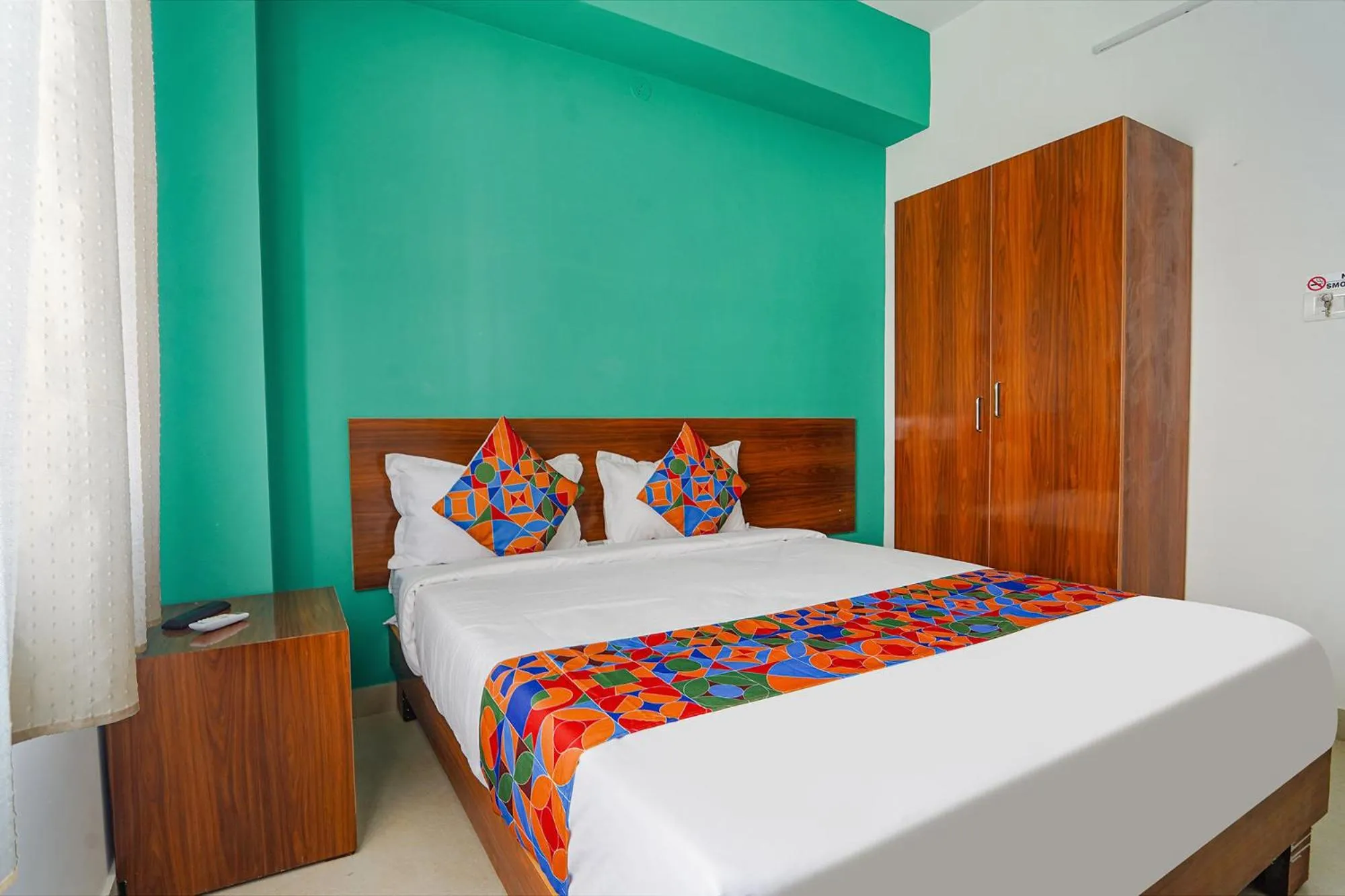 Bed in Via Metro Suites - Nr ESI Hospital