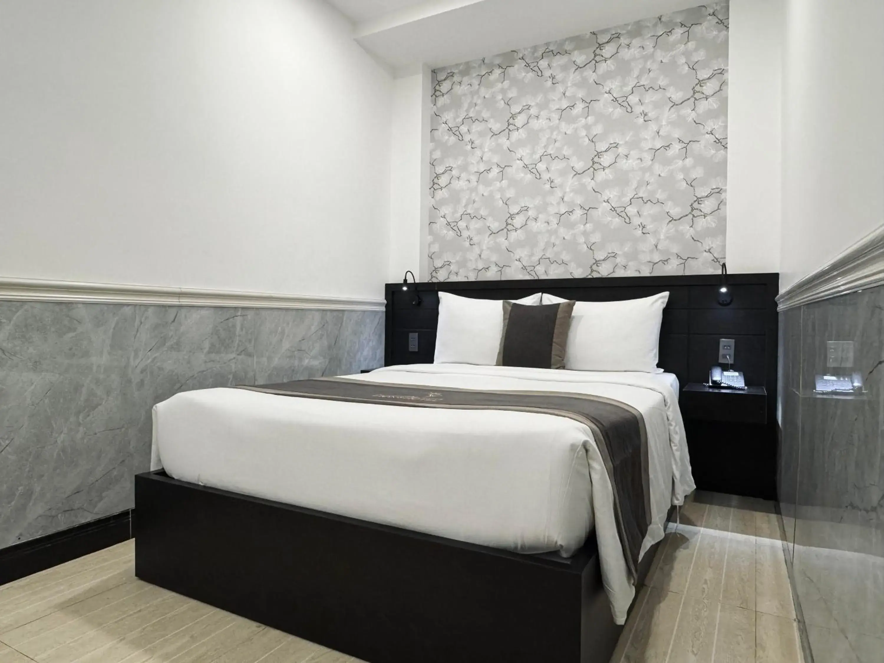 Standard Double Room in LION 8 Hotel Standard Double Room in LION 8 Hotel