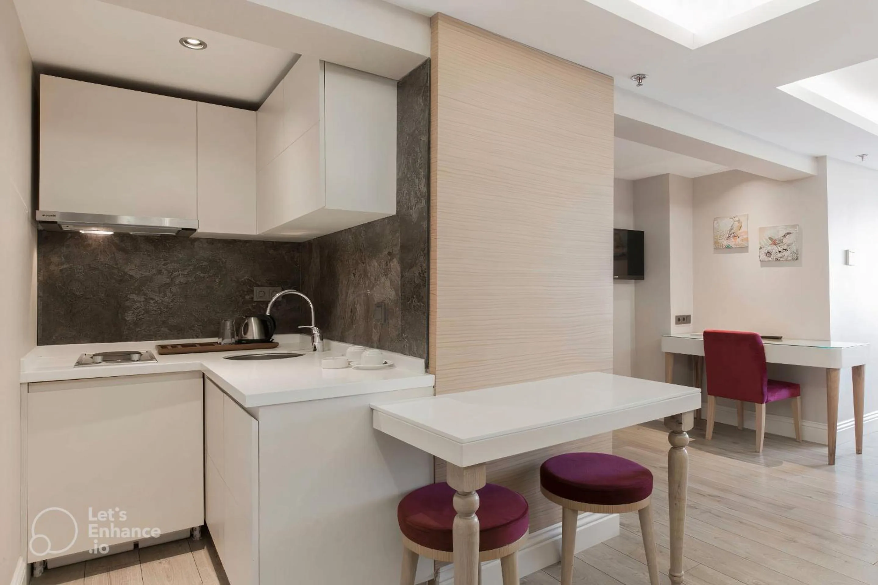Kitchen or kitchenette in Carina Park Suites Nisantasi