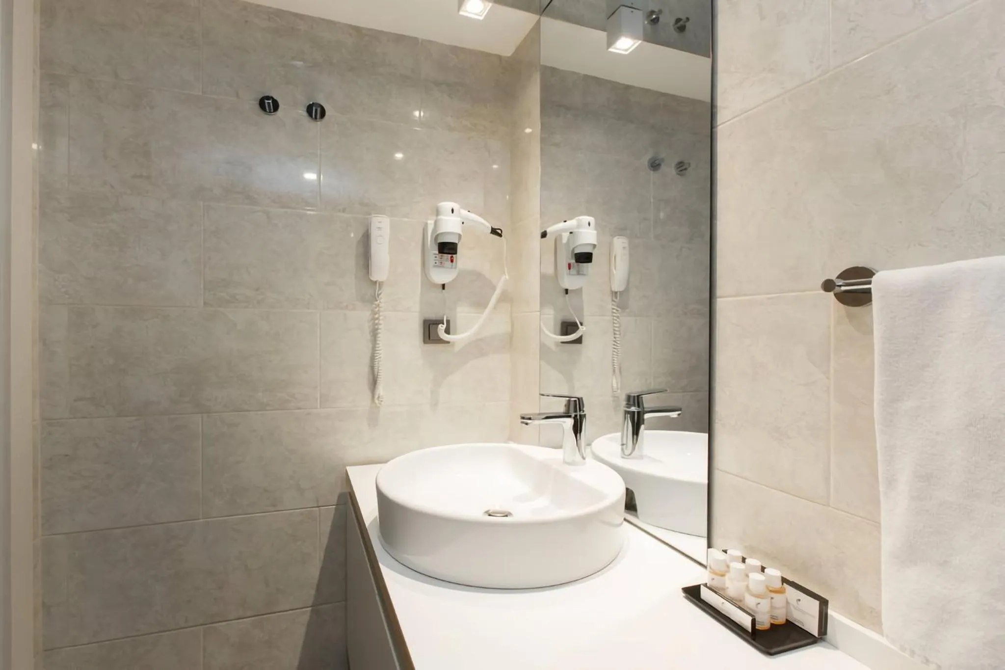 Bathroom in Carina Park Suites Nisantasi