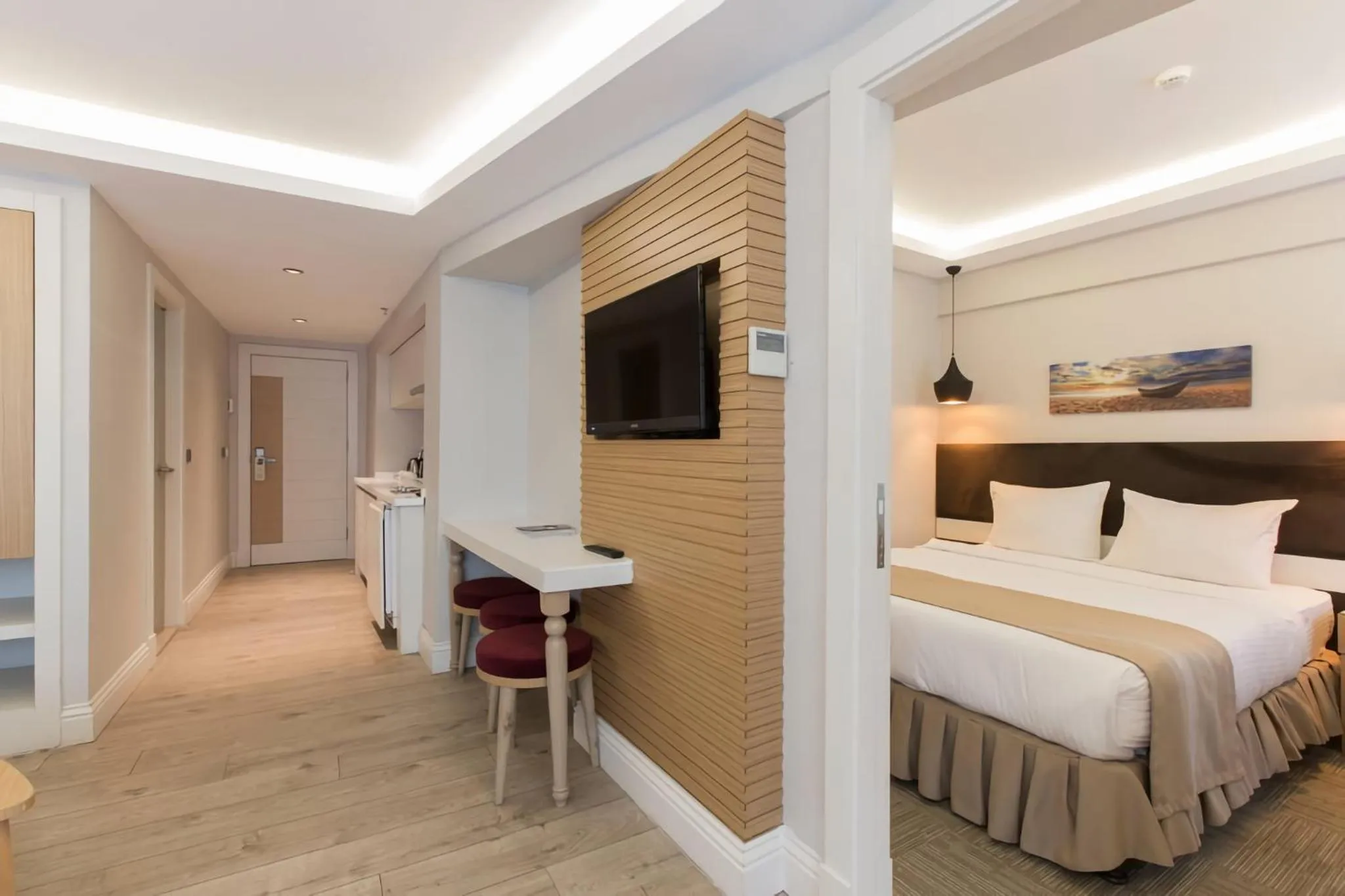 Living room, Bed in Carina Park Suites Nisantasi