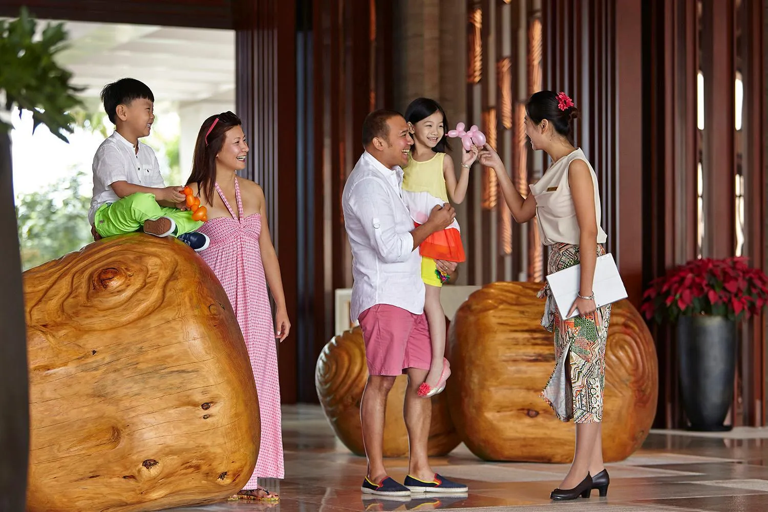 Staff in Shangri-La Sanya