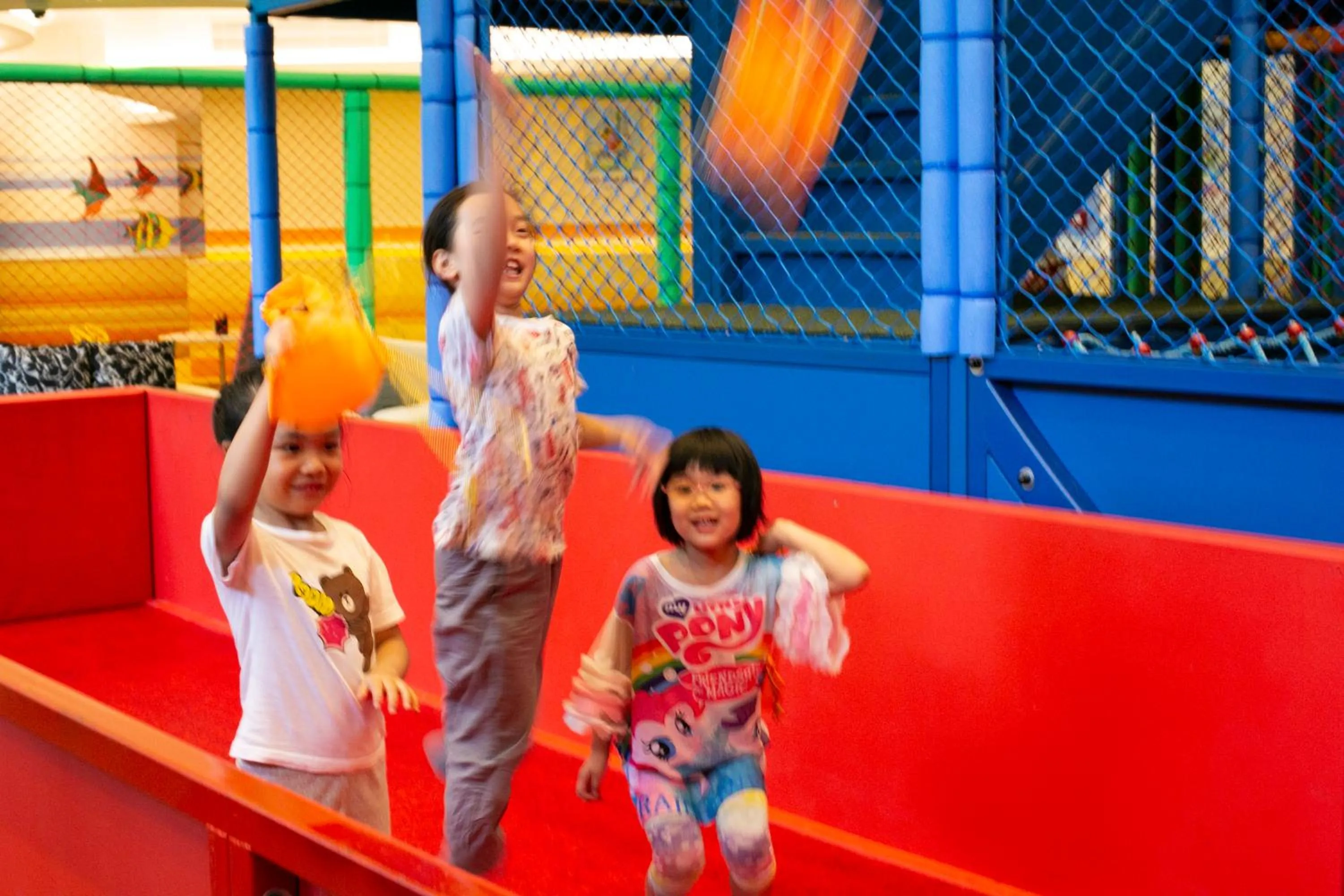 children in Shangri-La Sanya