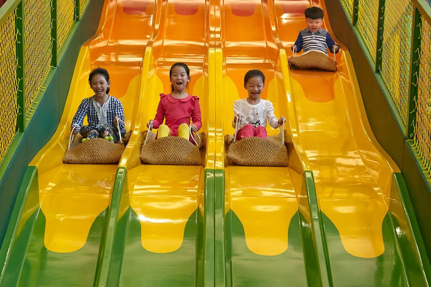 children in Shangri-La Sanya