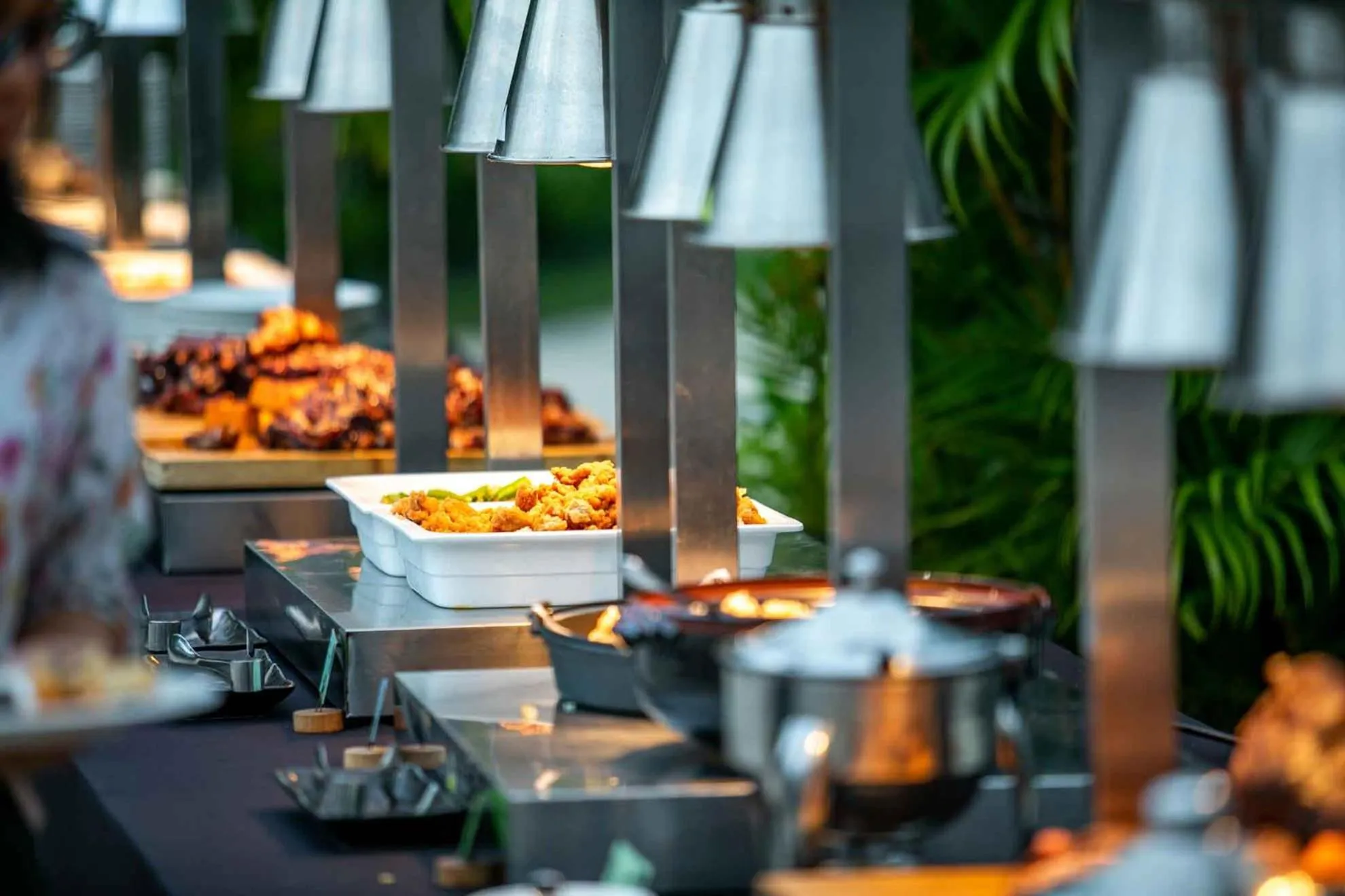 Restaurant/places to eat in Shangri-La Sanya