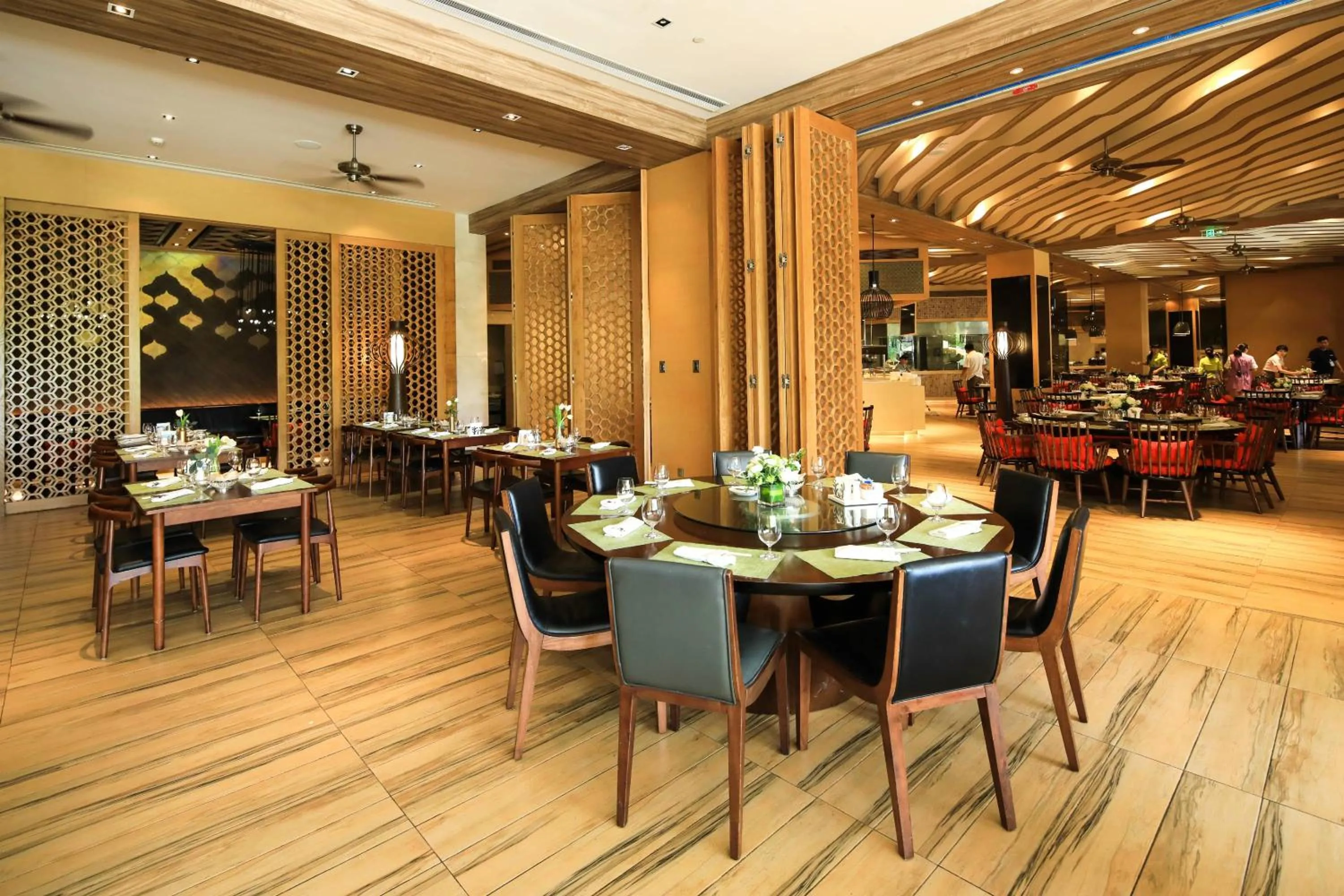 Restaurant/places to eat in Shangri-La Sanya