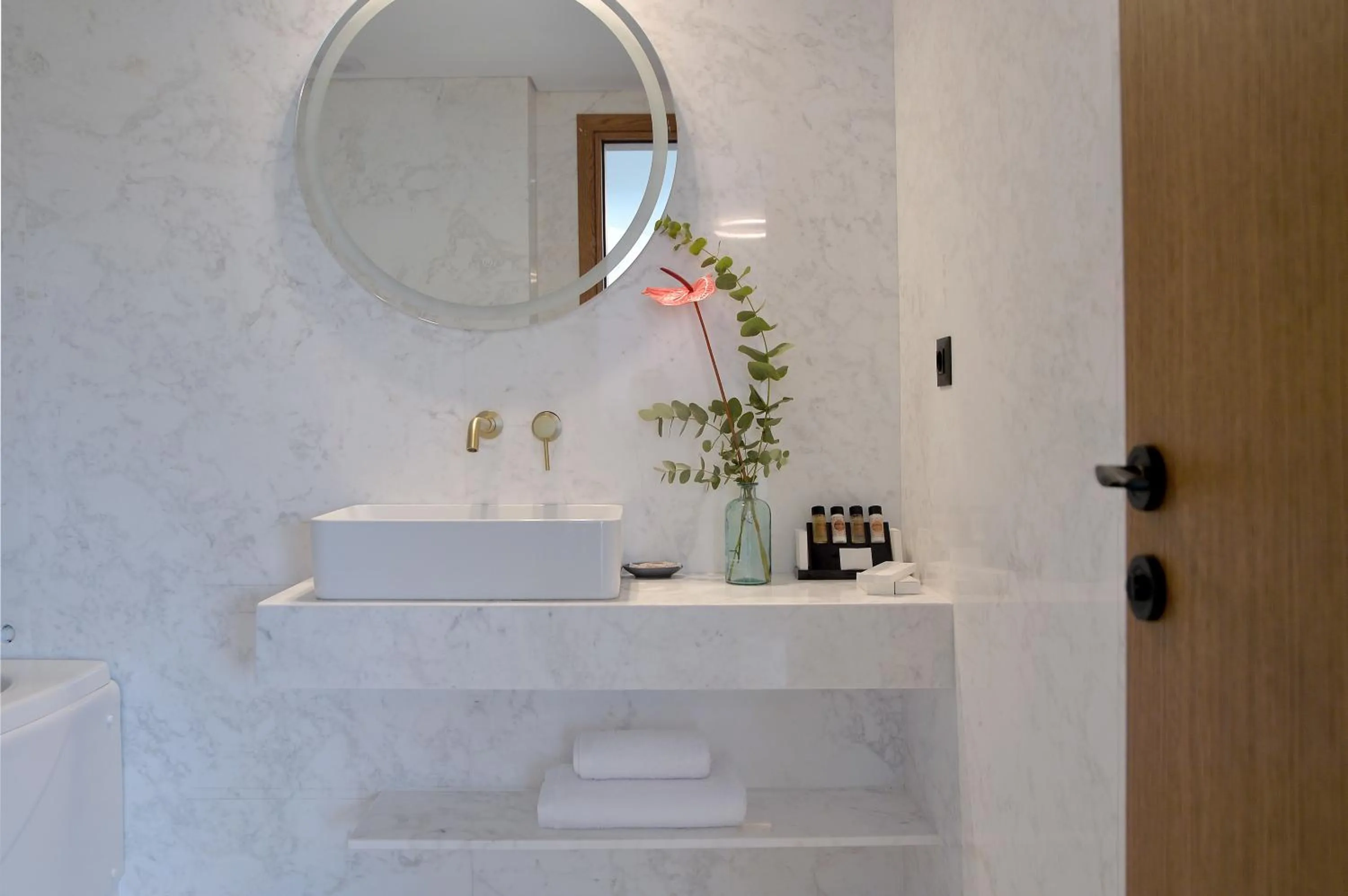 Bathroom in The Athenaeum Luxury Hotel