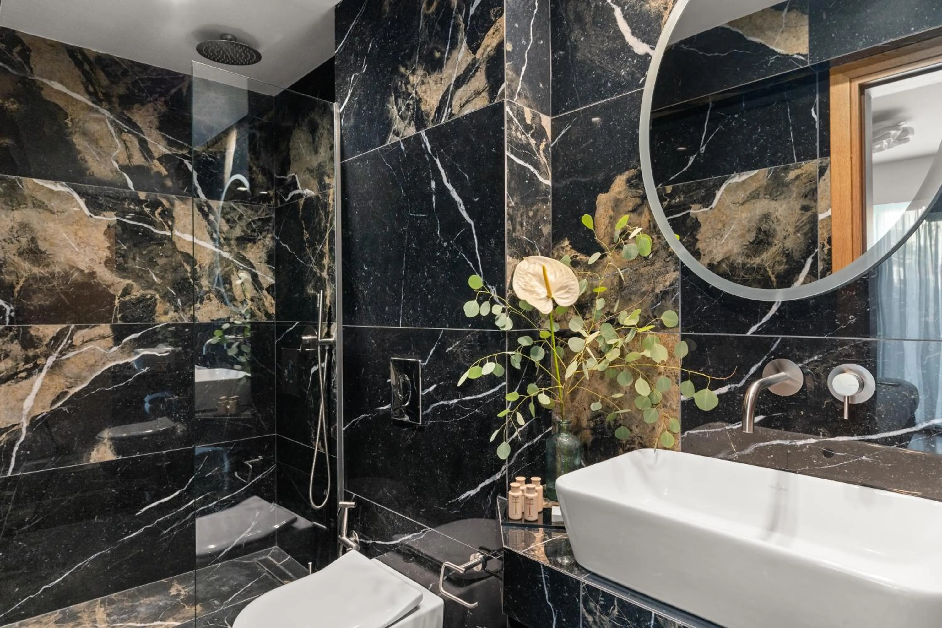 Bathroom in The Athenaeum Luxury Hotel